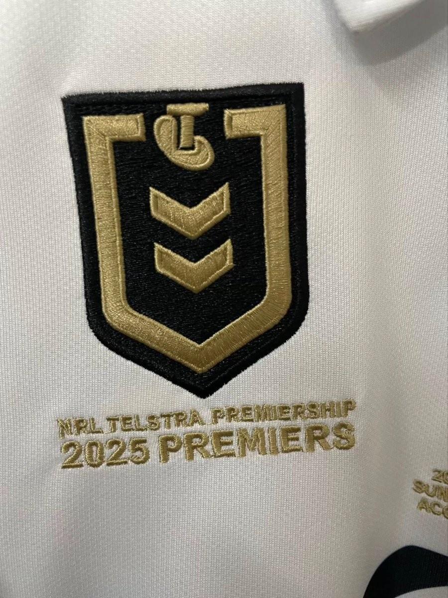 25/26 Brisbane Broncos White with Maroon Sleeves and Diagonal Geometric Stripes Champion Jersey