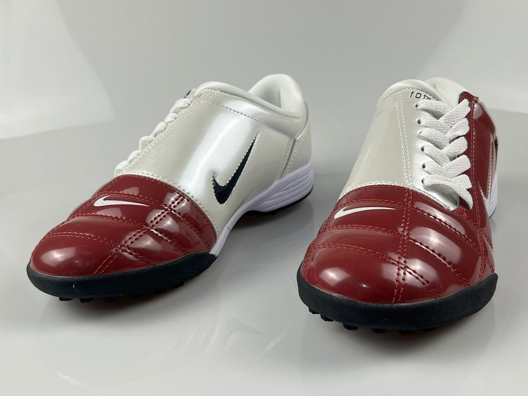 NIKE T90 TF
