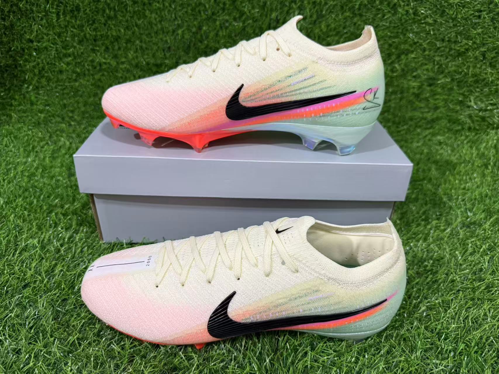 Nike Air Zoom Mercurial Vapor XV Elite