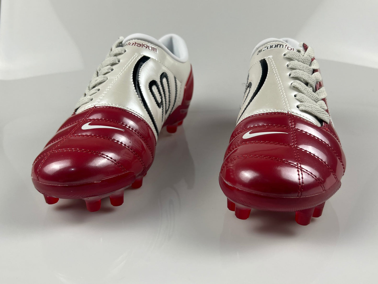 NIKE T90