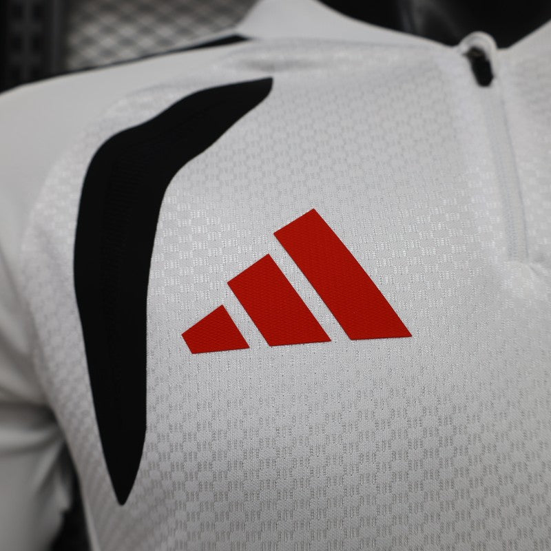 Player Version 26/27 Liverpool FC White Long Sleeve Jersey