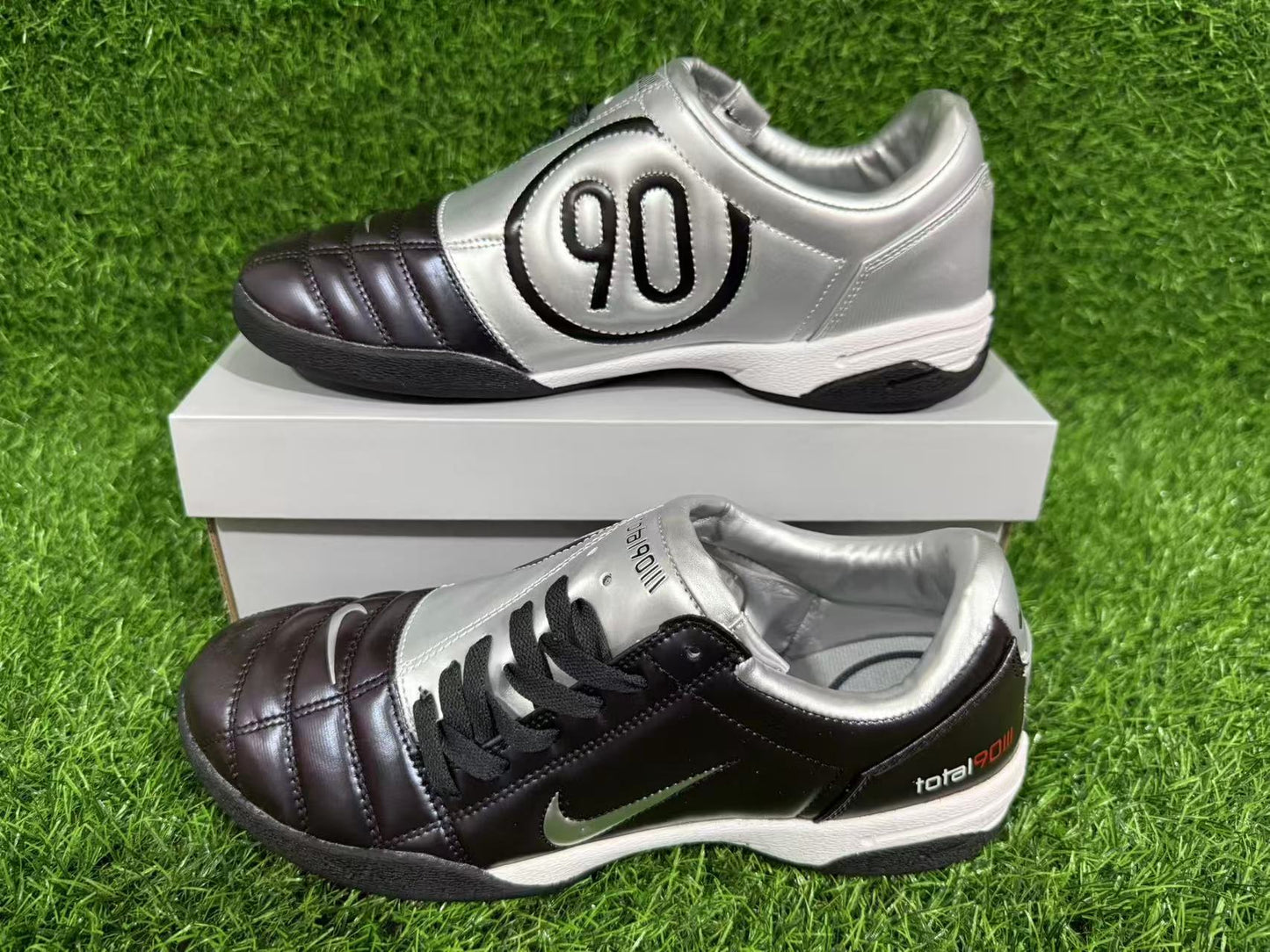 NIKE T90 IC