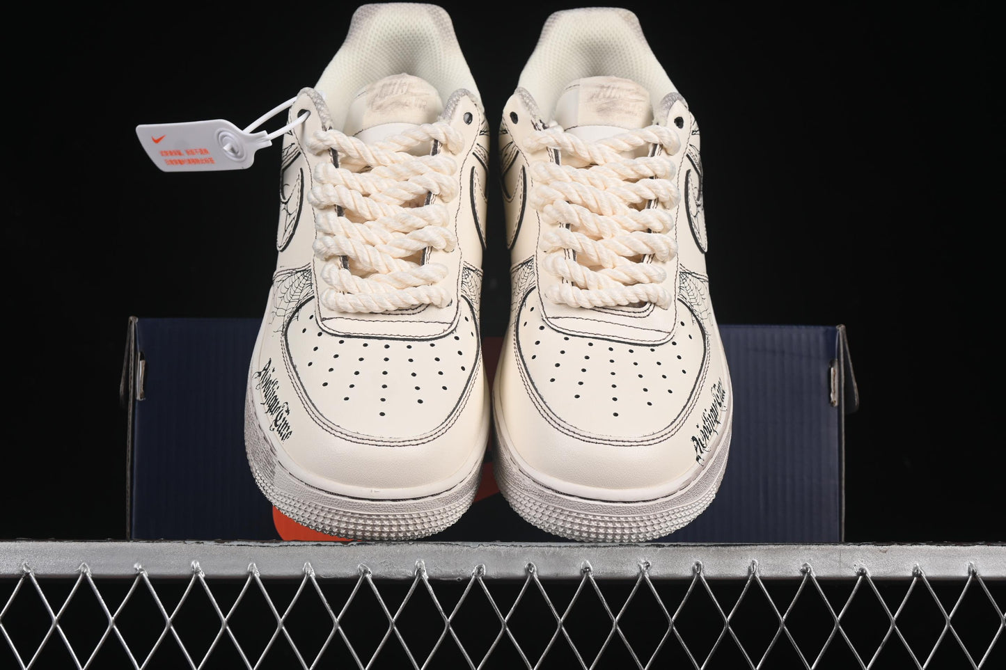 Nike Air Force 1'07 Low Casual Sneakers with Vintage Spider Web Design - 315221-333
