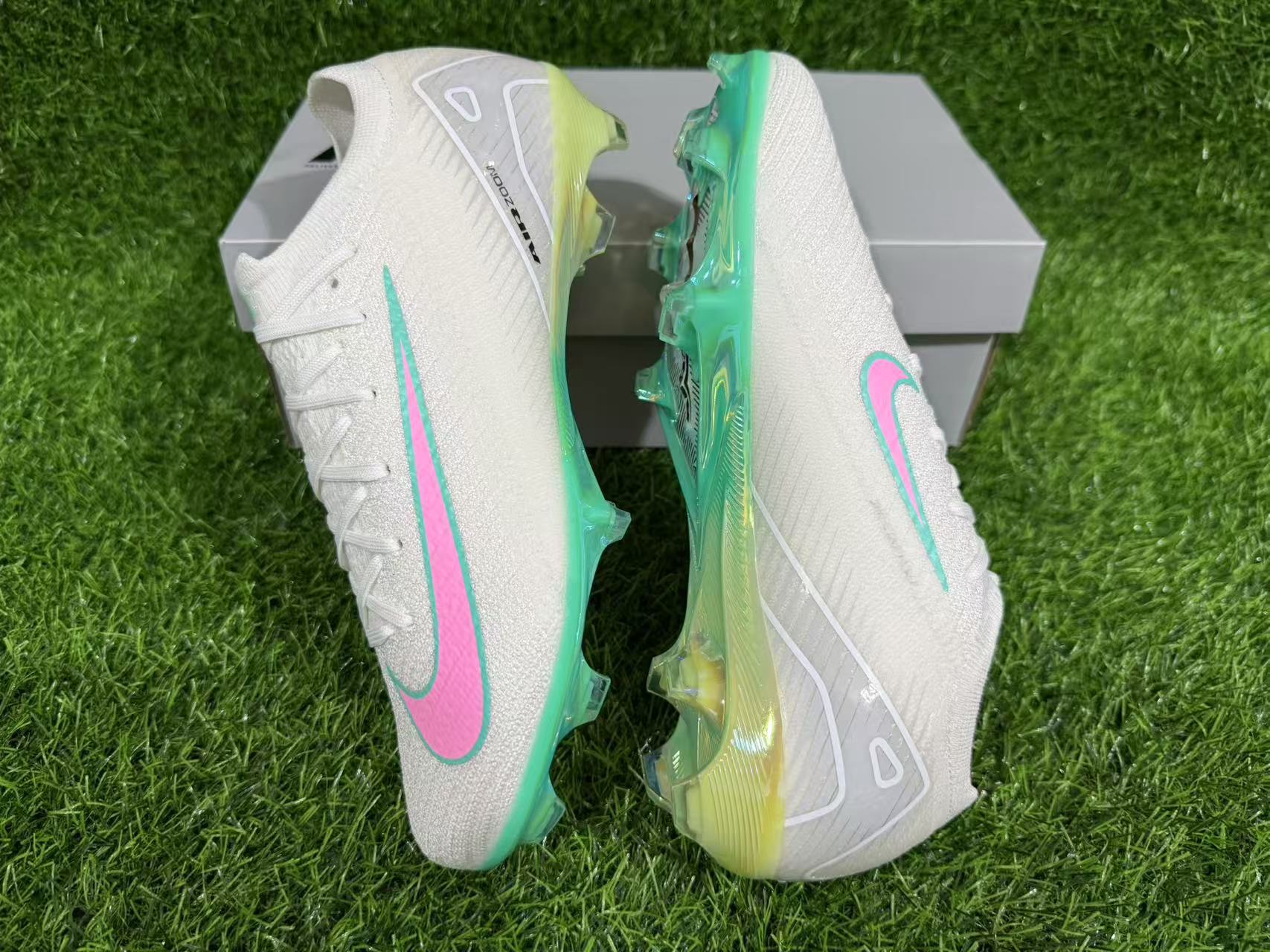 Nike Air Zoom Mercurial Vapor XV Elite
