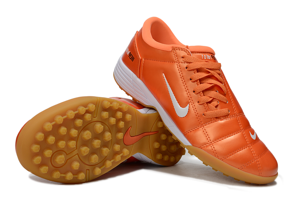 NIKE T90 TF