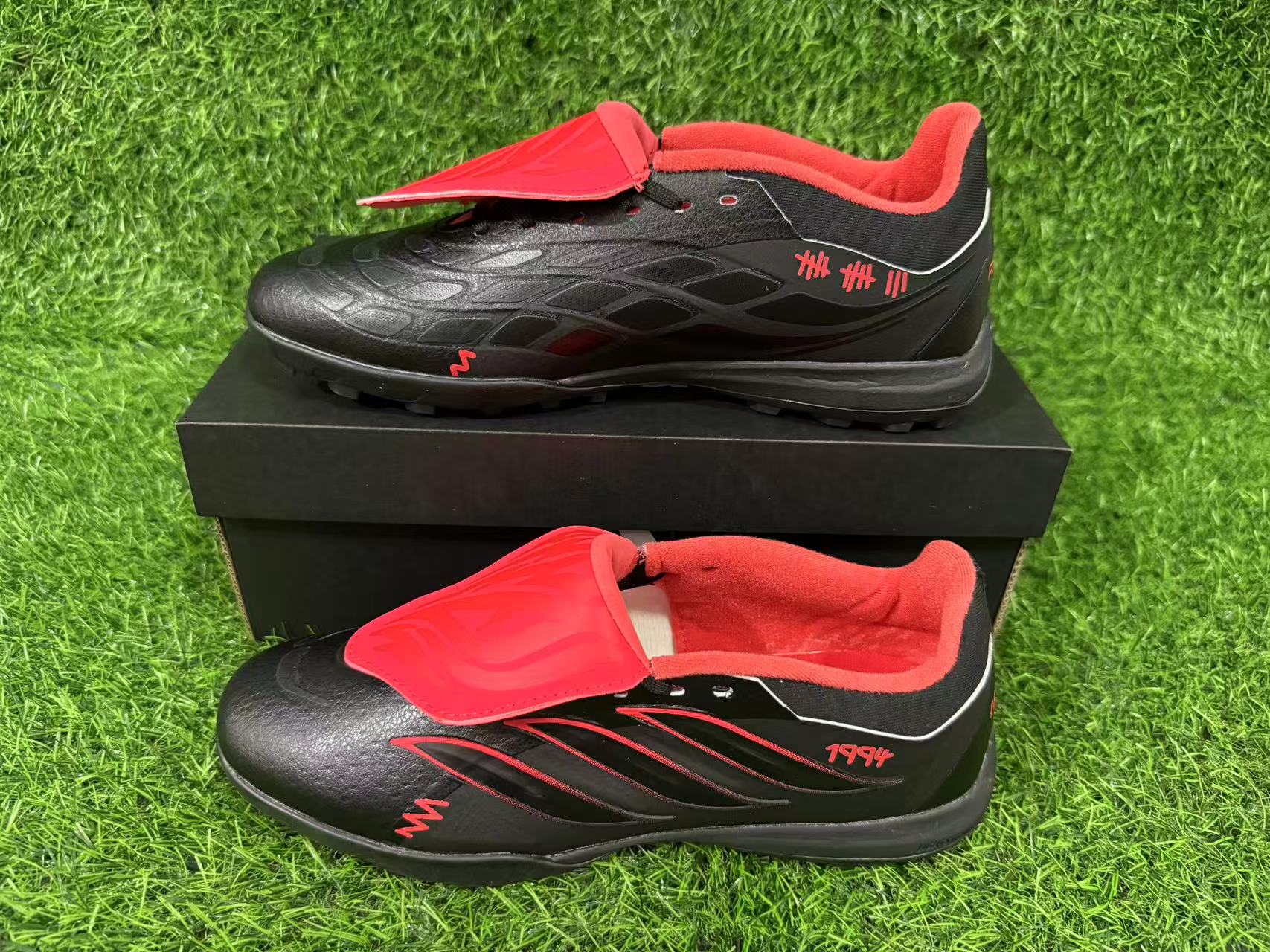 adidas 26 Predator Elite Tongue TF