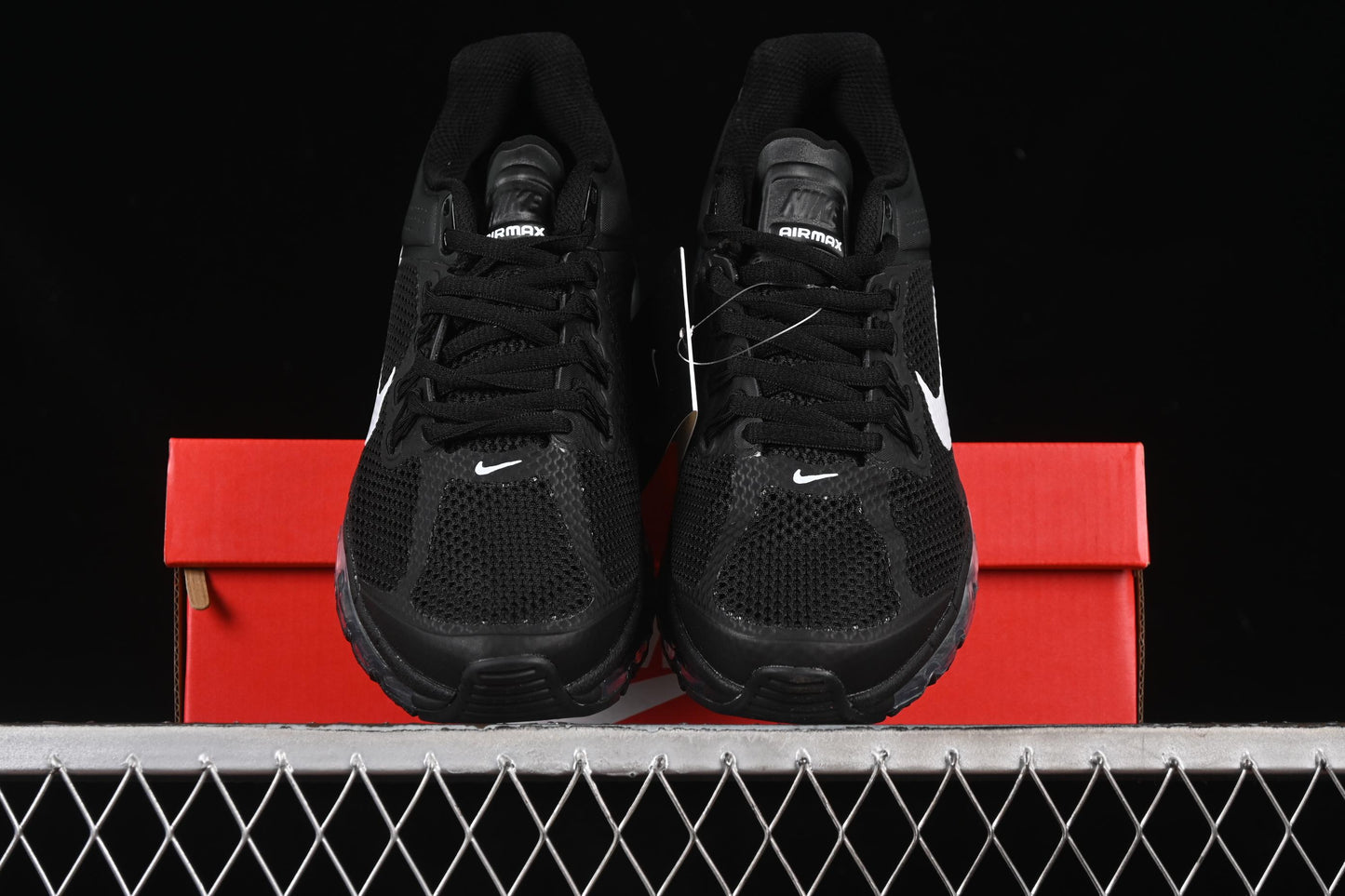 Nike Air Max 2013 Retro Breathable Mesh Running Shoes with Full-Length Max Air Cushion - 554886-108