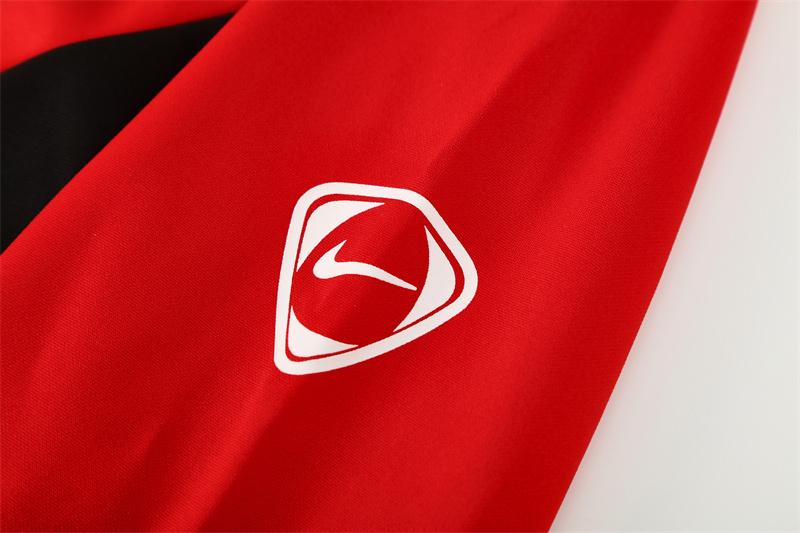 Retro 02/03 Manchester United Red Half Zipper Jacket