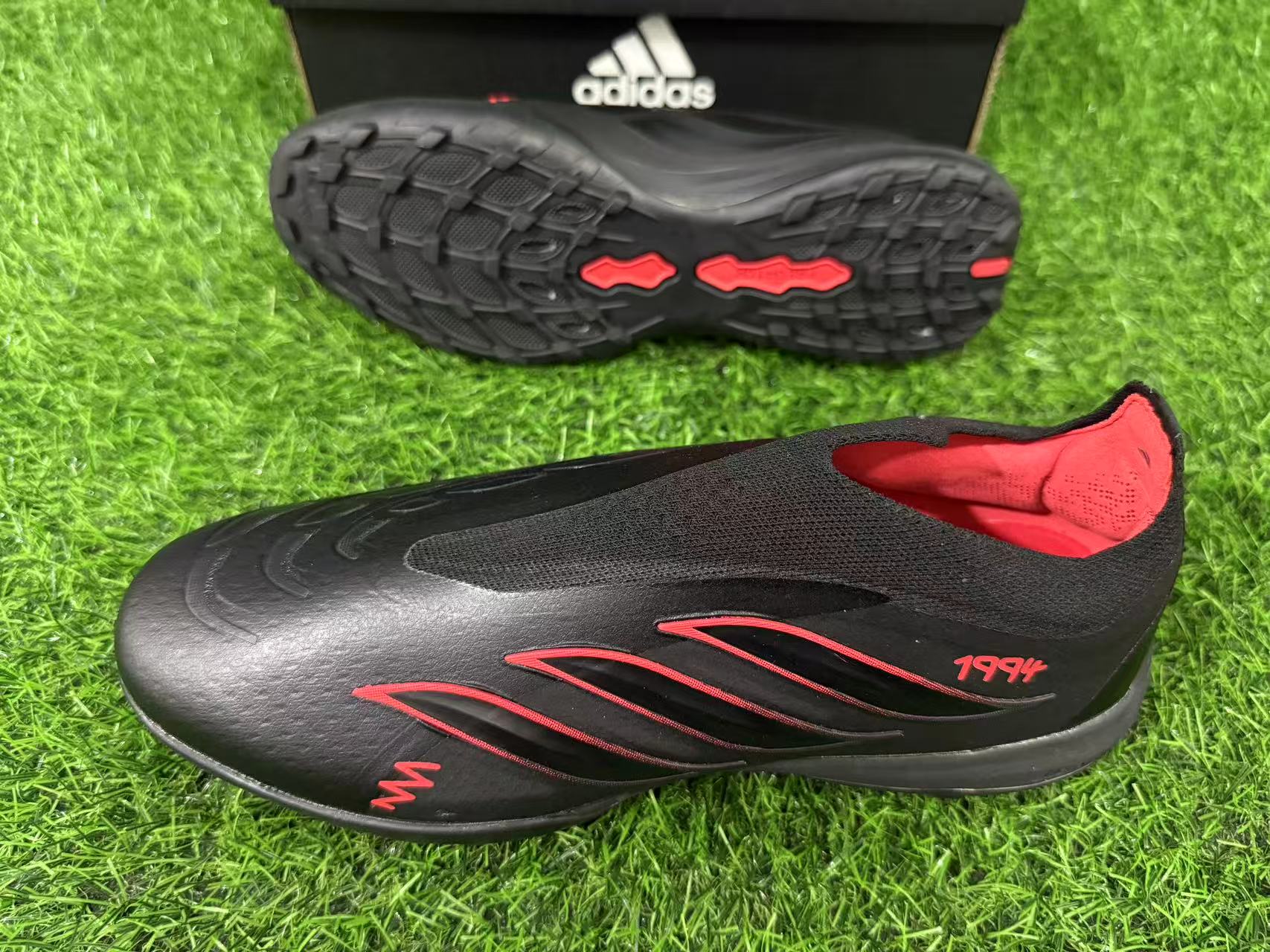 adidas 26 Predator Elite LL TF