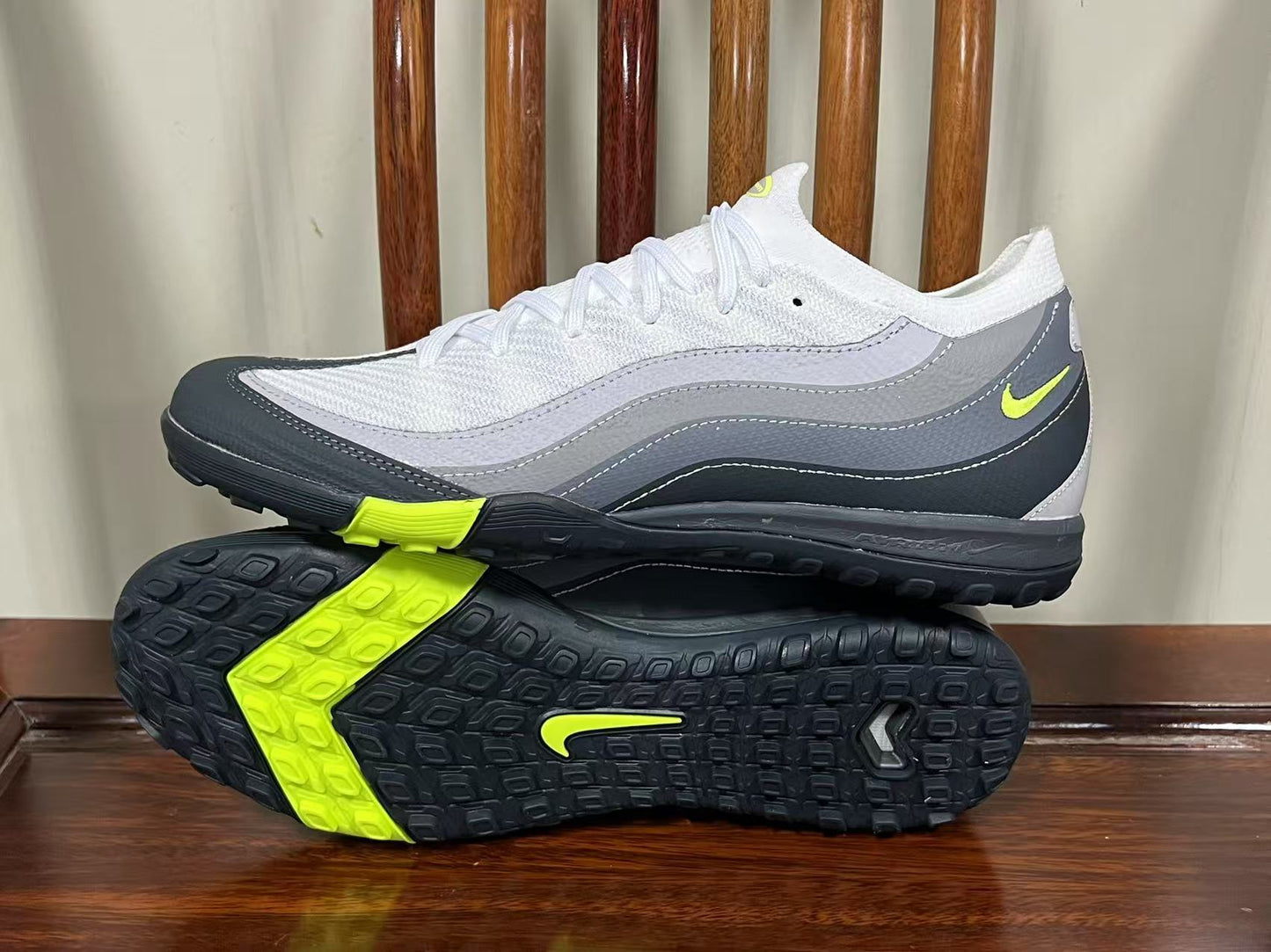 Nike Air Zoom Mercurial Vapor XV Elite
