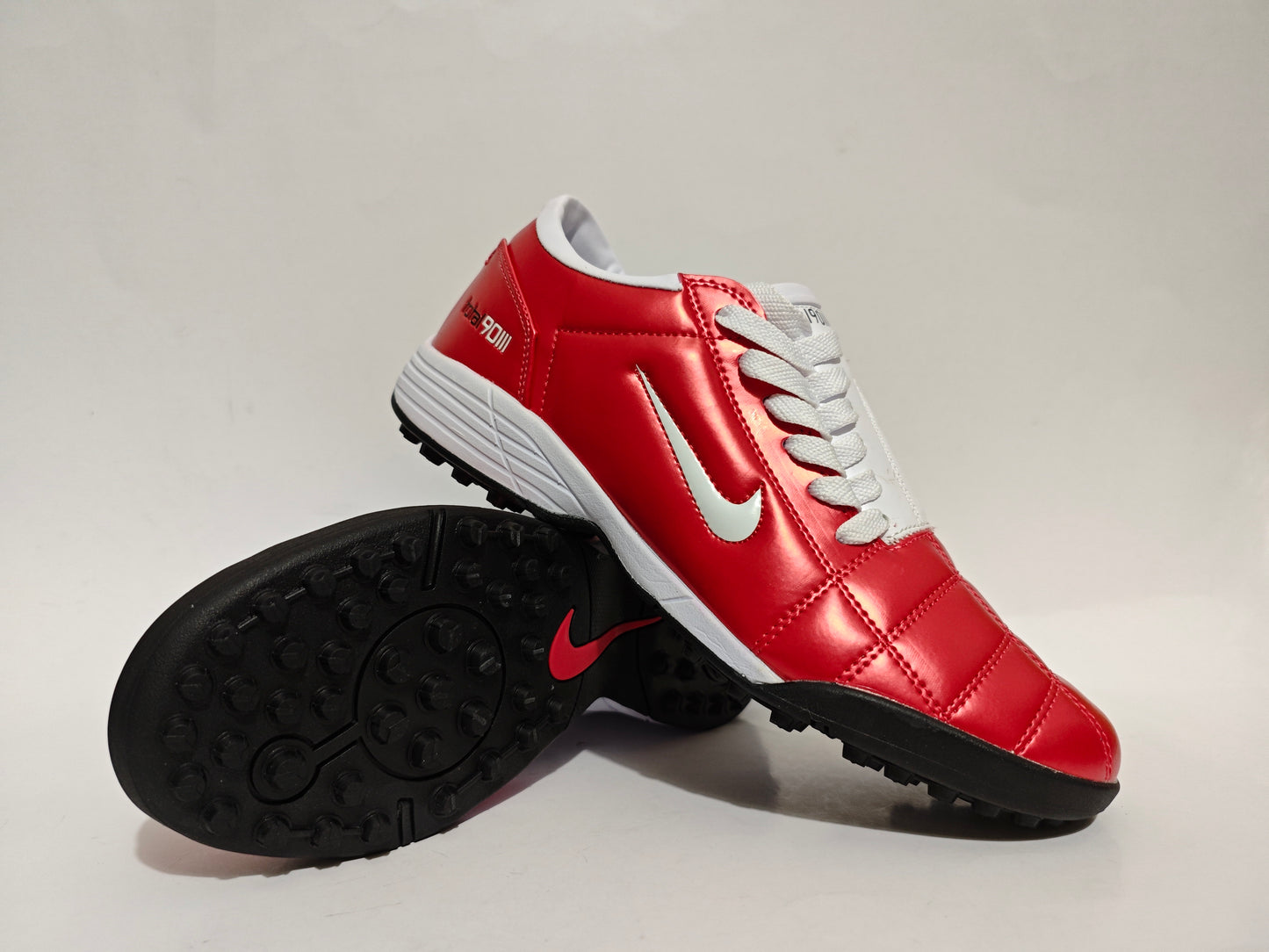 NIKE T90 TF