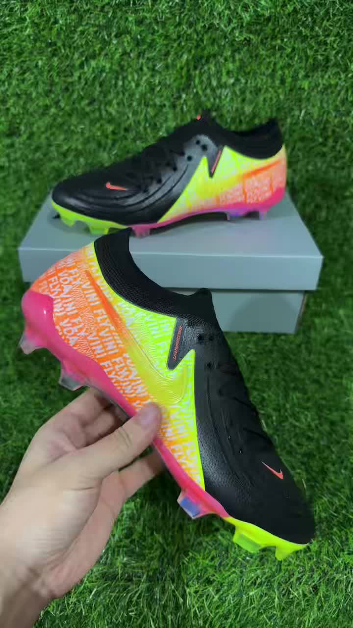 NIKE PHANTOM LUNA ELITE FG