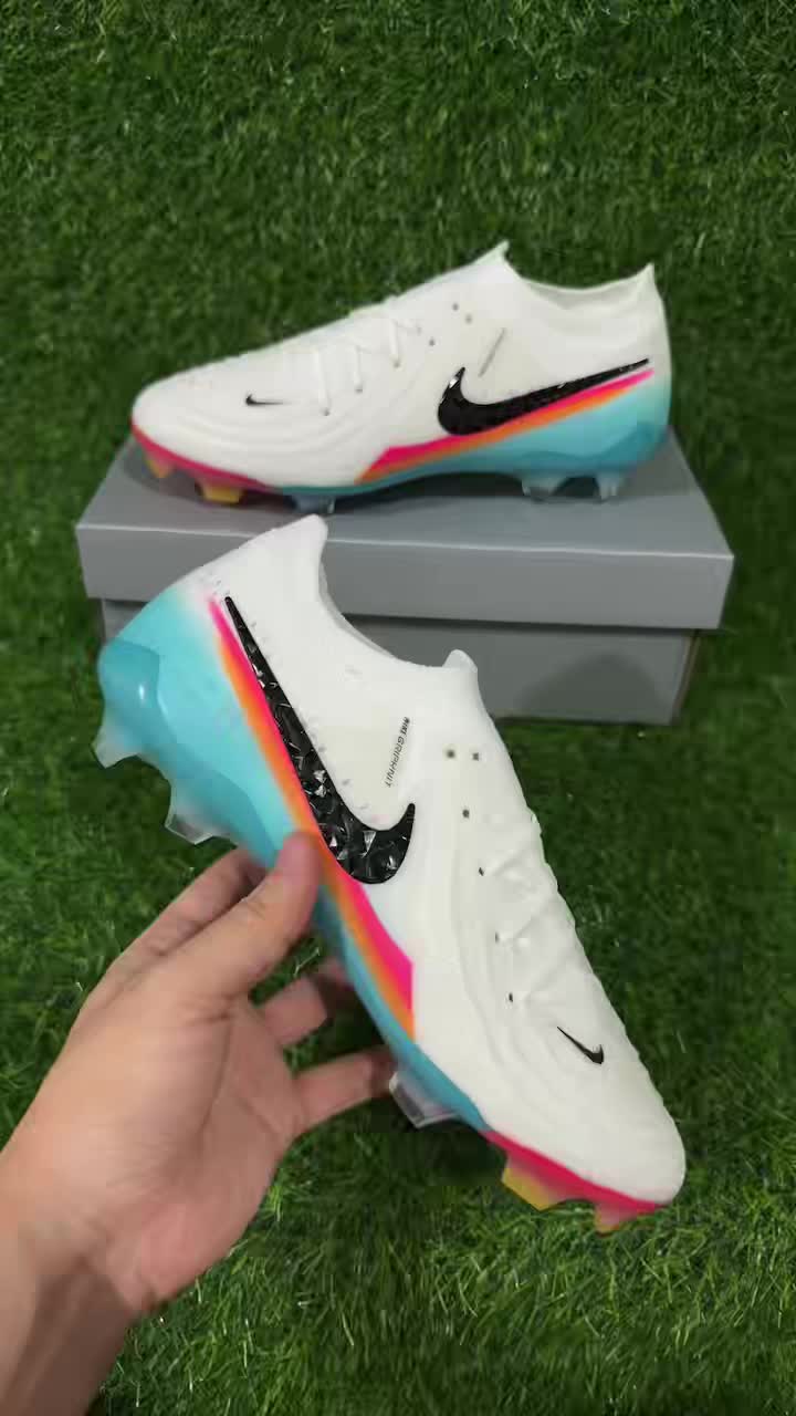 NIKE PHANTOM LUNA ELITE FG