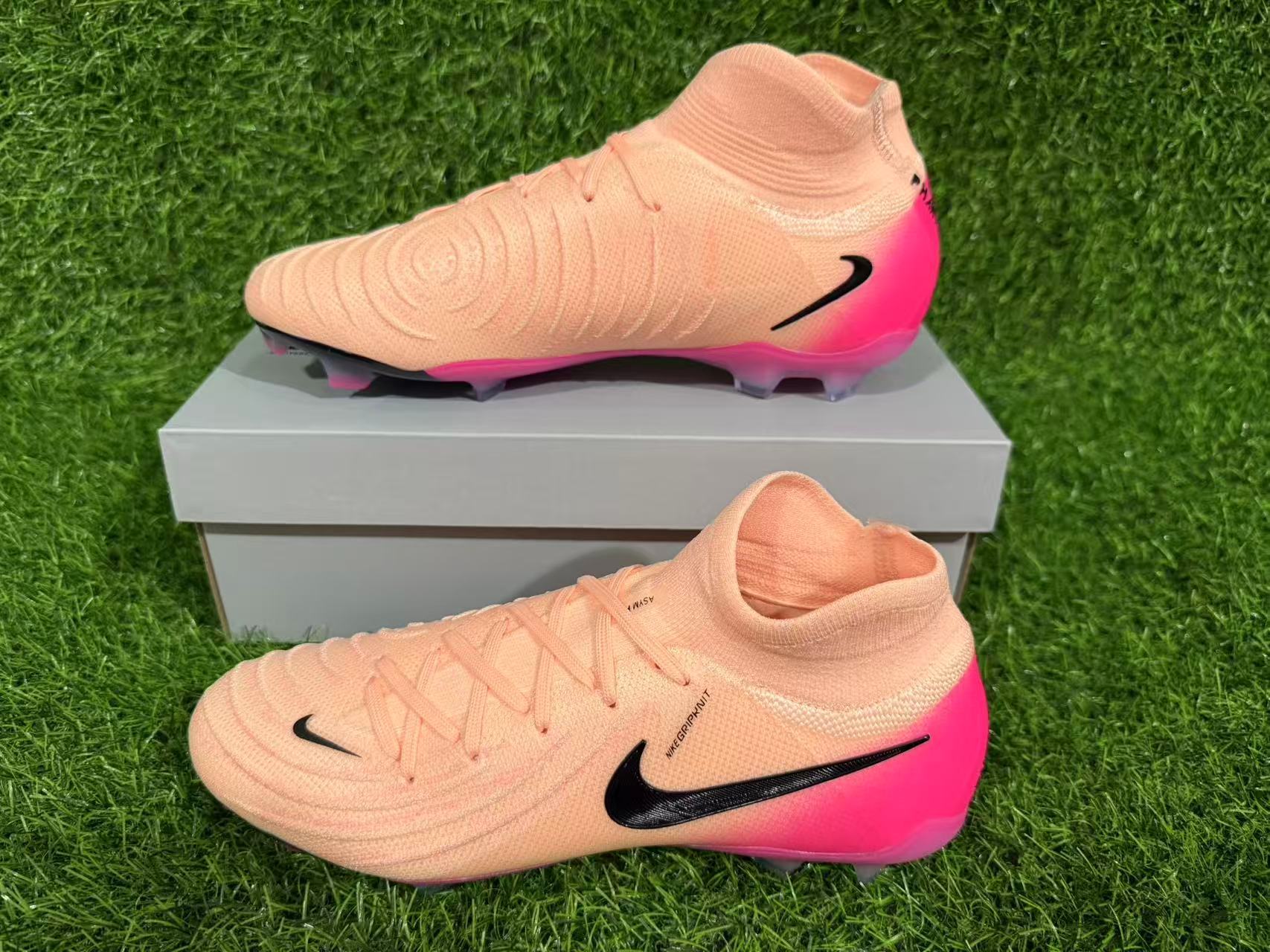 NIKE PHANTOM LUNA ELITE FG
