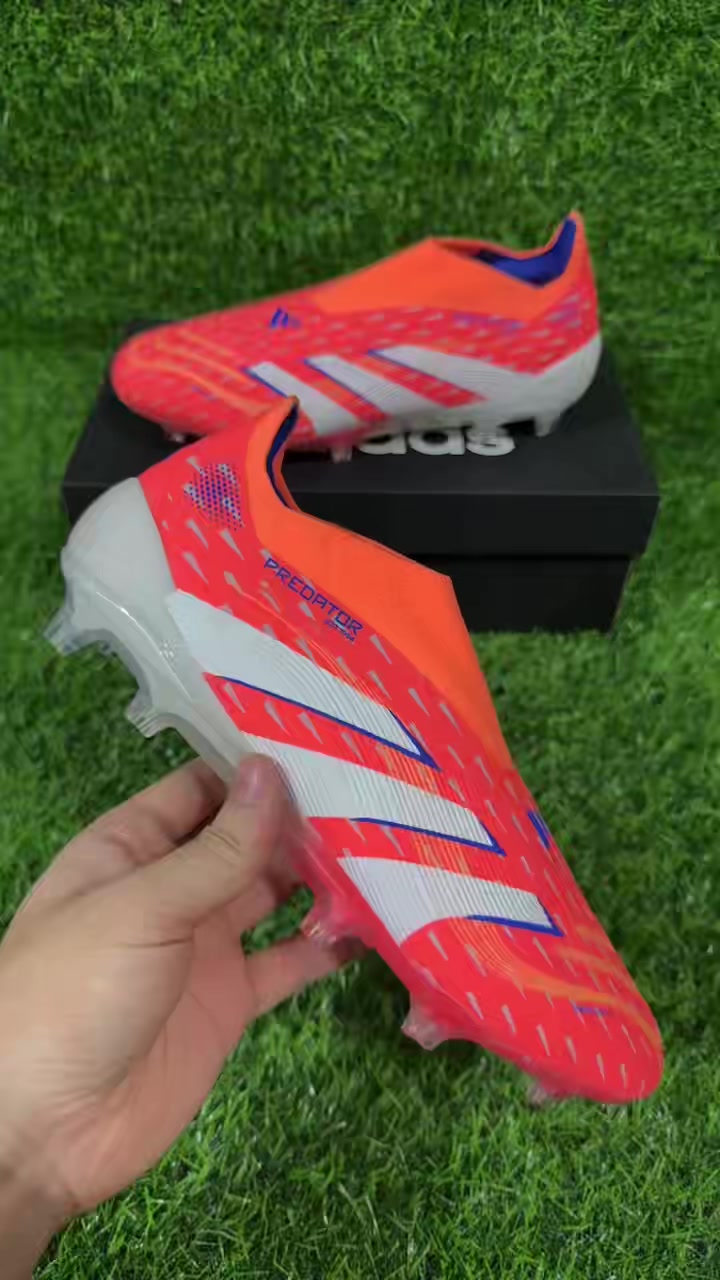 PREDATOR ACCURACY+ FG BOOTS