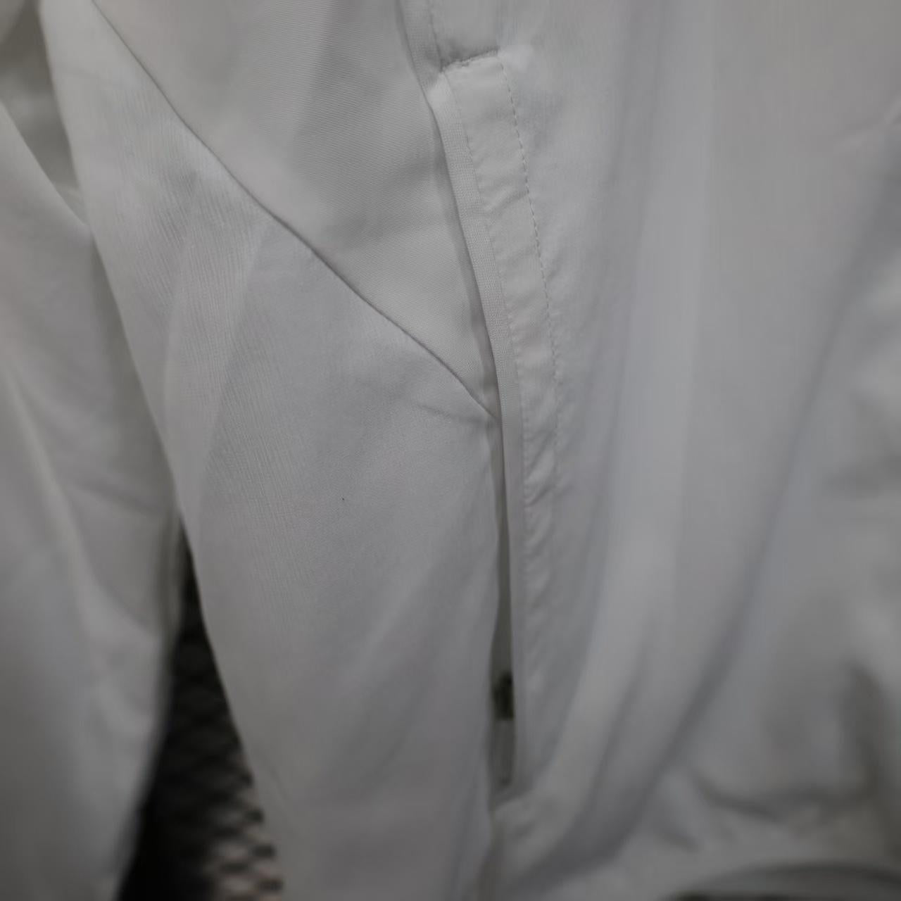 25/26 Real Madrid WHITE Windbreaker (with Inner Lining)