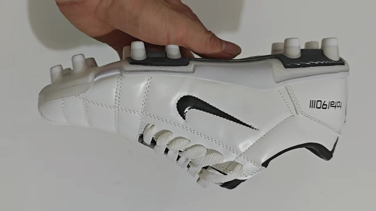 NIKE T90
