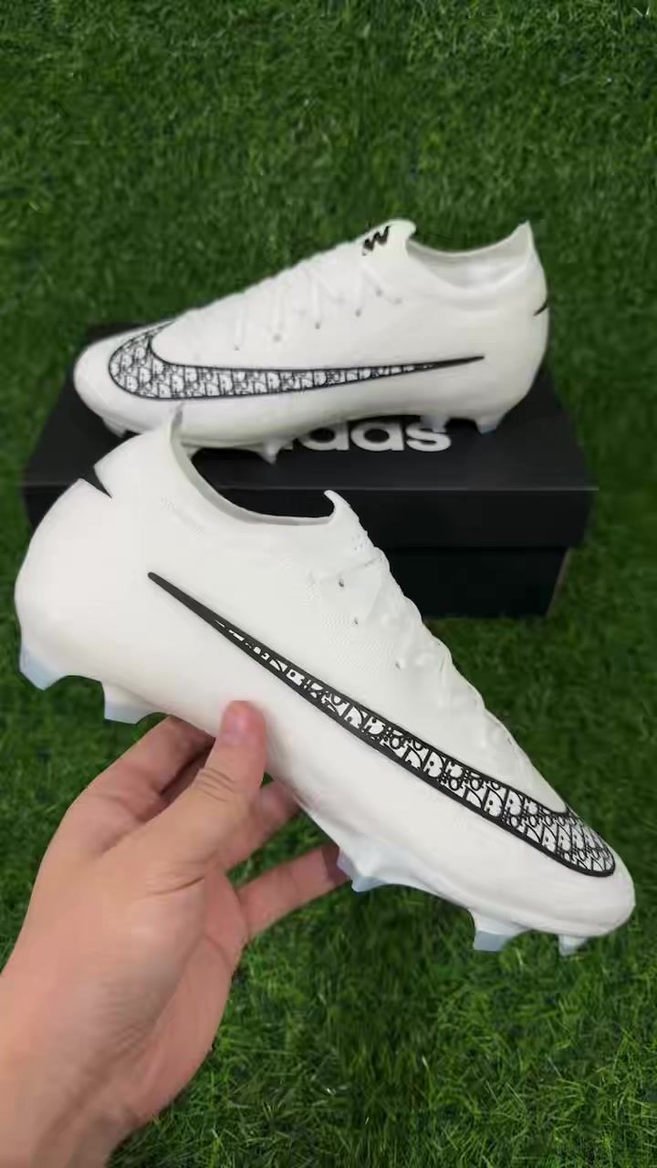 Nike Air Zoom Mercurial Vapor XV Elite