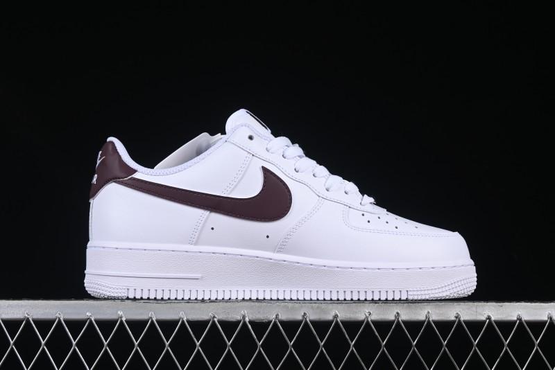 Nike Air Force 1 '07 Low Casual Sneakers with Full-Length Air Cushion - FJ4146-112