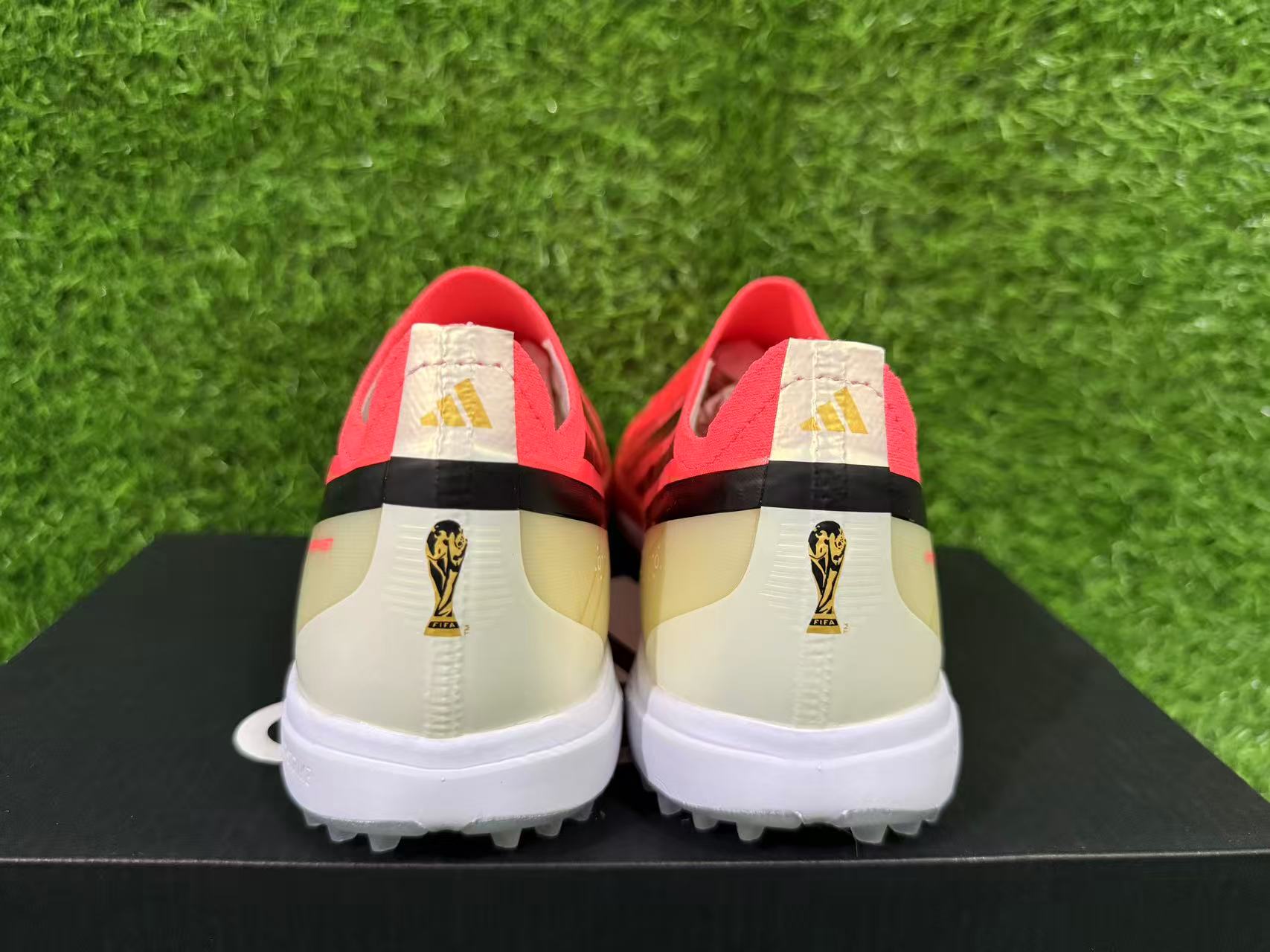 adidas F50 Elite Laceless TF
