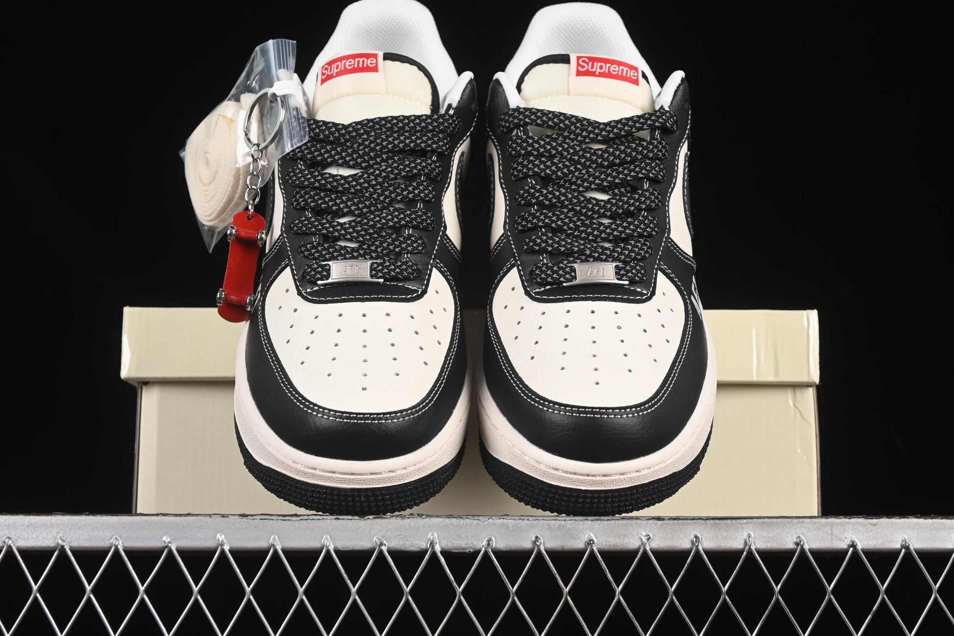 Nike Air Force 1 '07 Low Supreme Casual Sneakers in Beige Black - HH7518-053