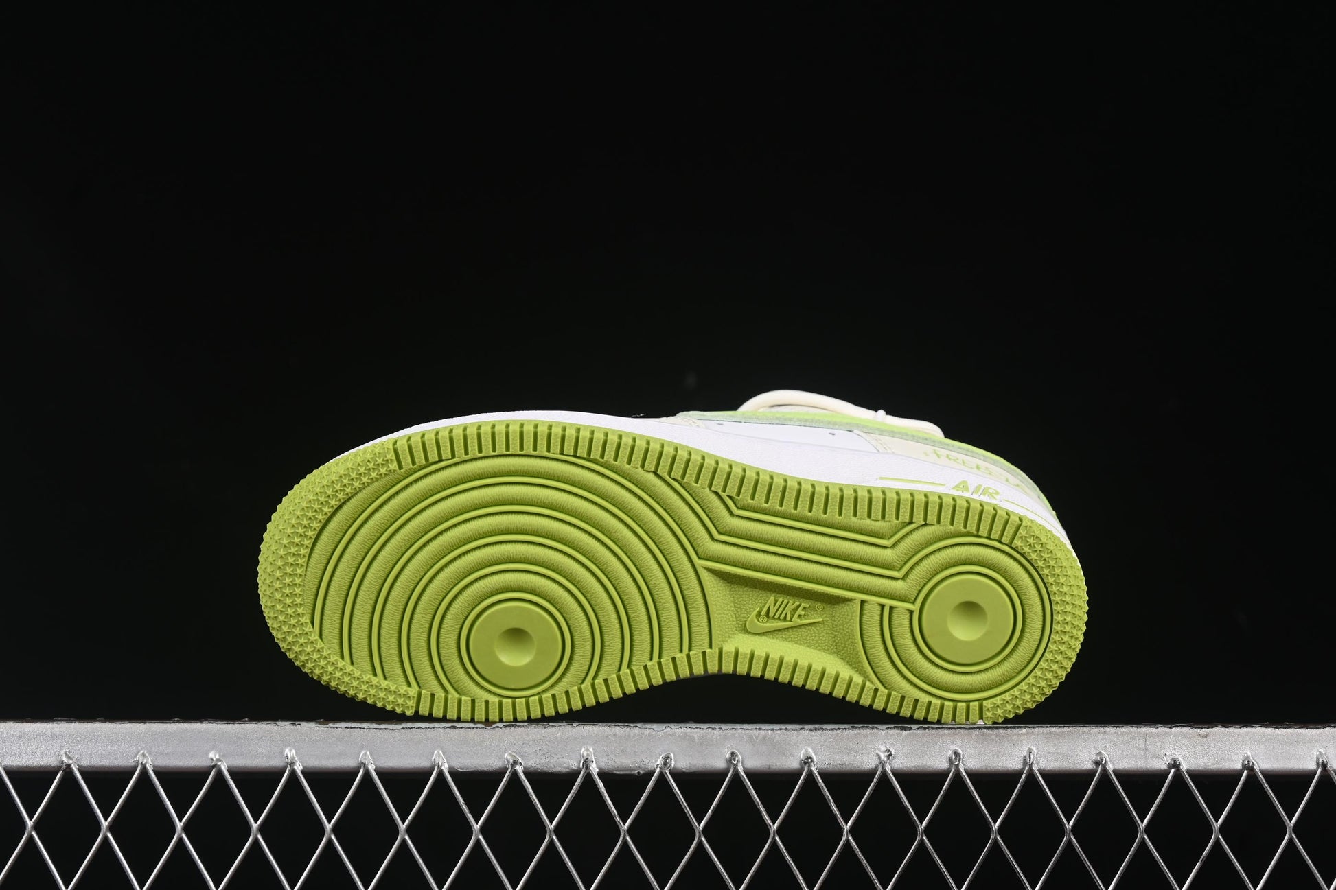 Nike Air Force 1'07 Low Casual Sneakers with Fresh Spring Design - YY2023-315