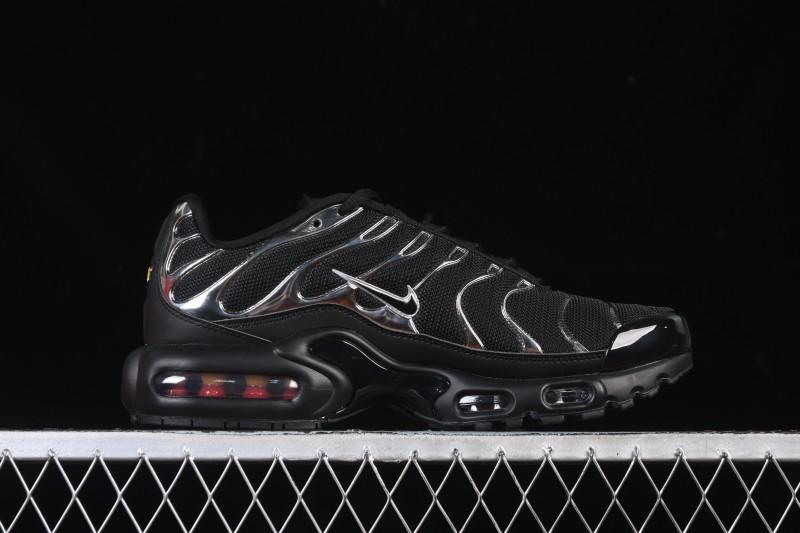 Nike Air Max Plus Retro Running Shoes with Air Cushion Technology - HJ9743-001