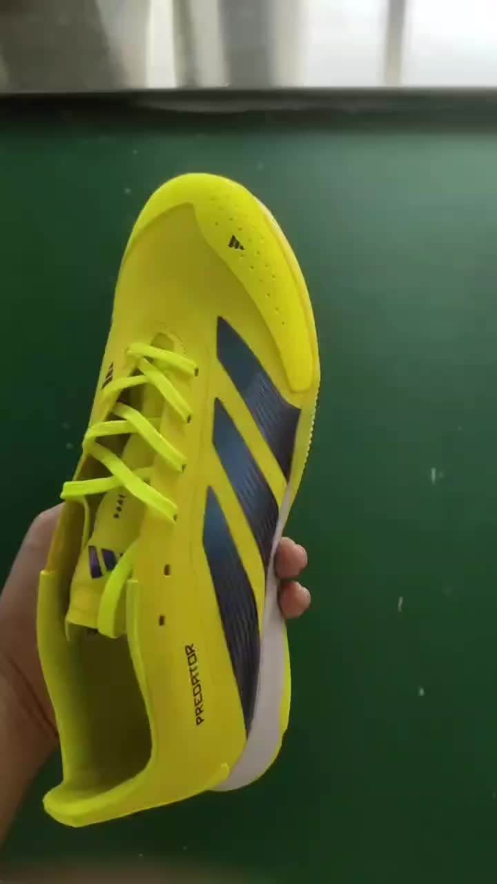 PREDATOR 24 ELITE IC BOOTS