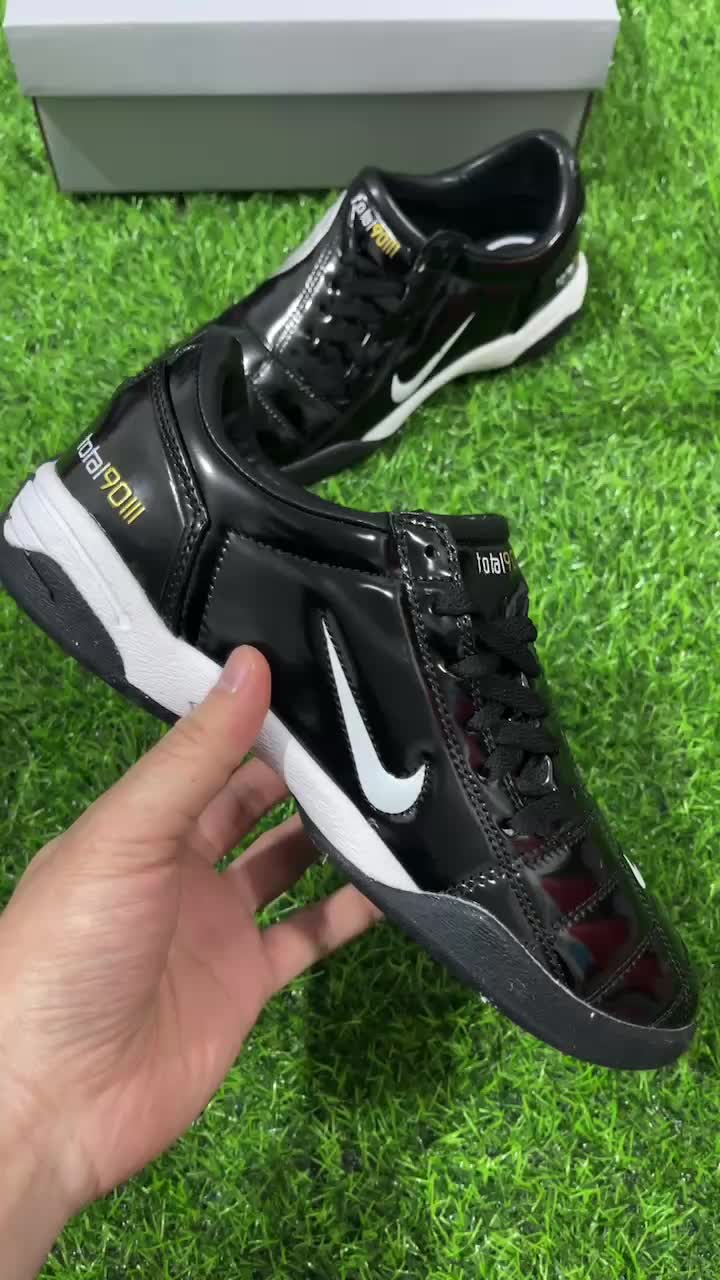 NIKE T90 IC