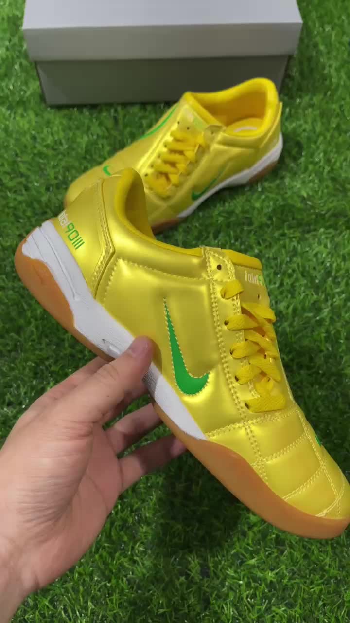 NIKE T90 IC