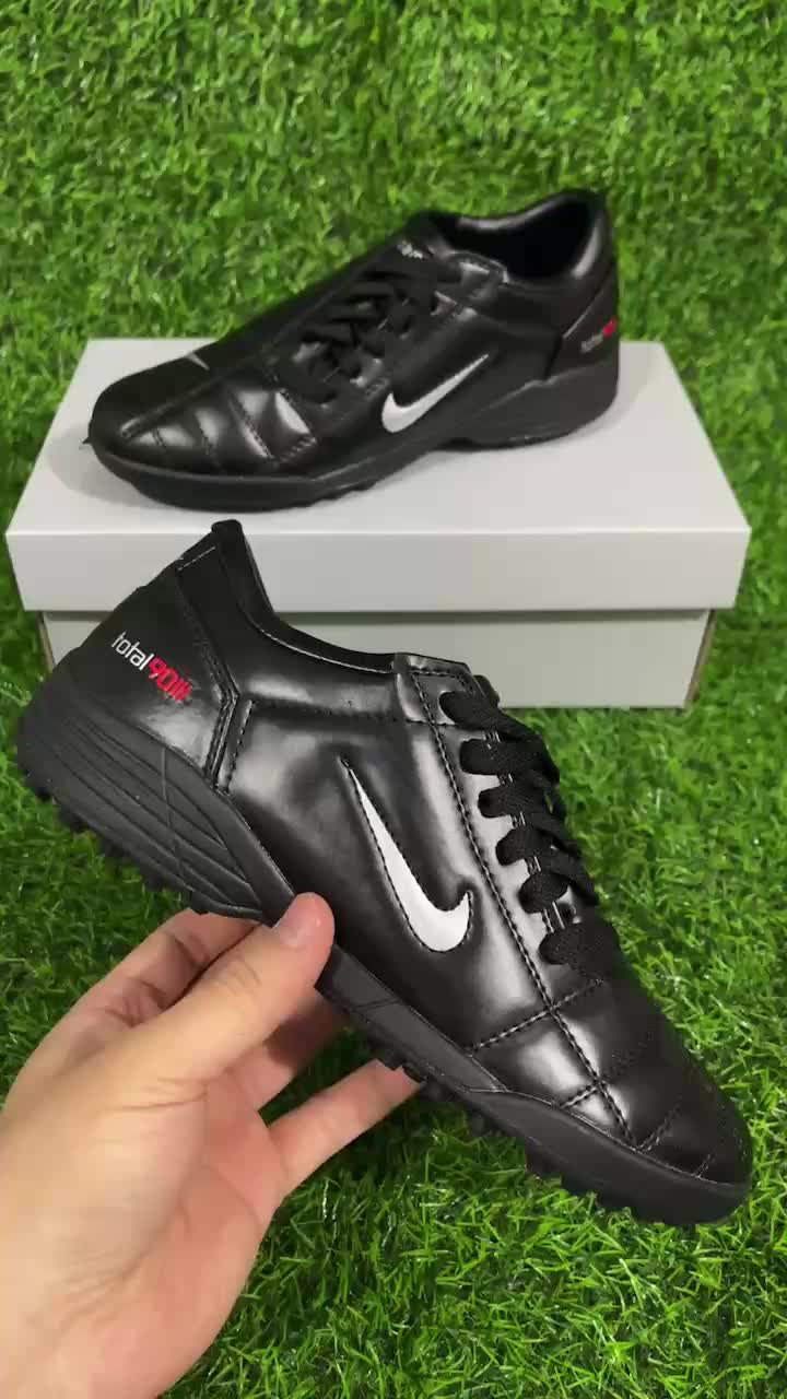 NIKE T90 TF
