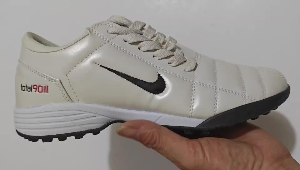 NIKE T90 TF