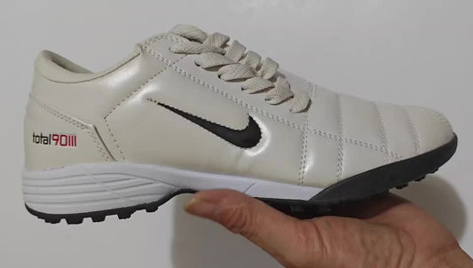 NIKE T90 TF