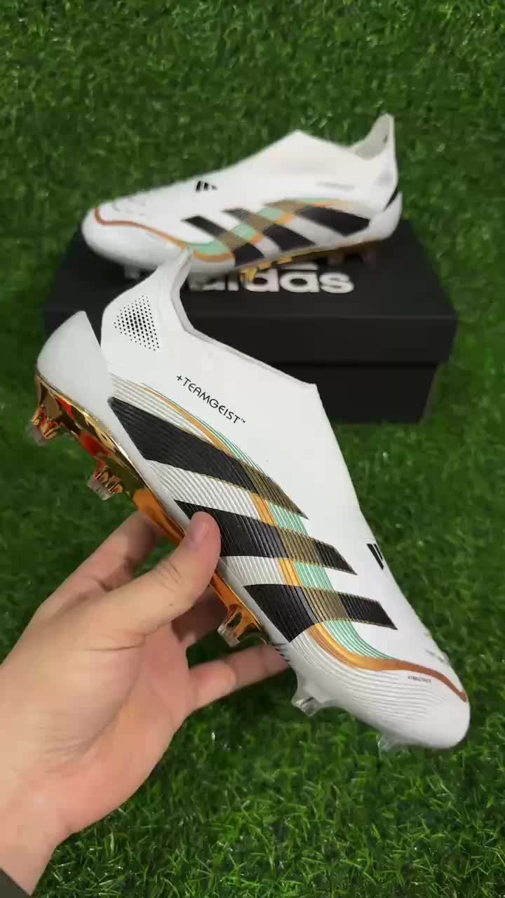 PREDATOR ACCURACY+ FG BOOTS