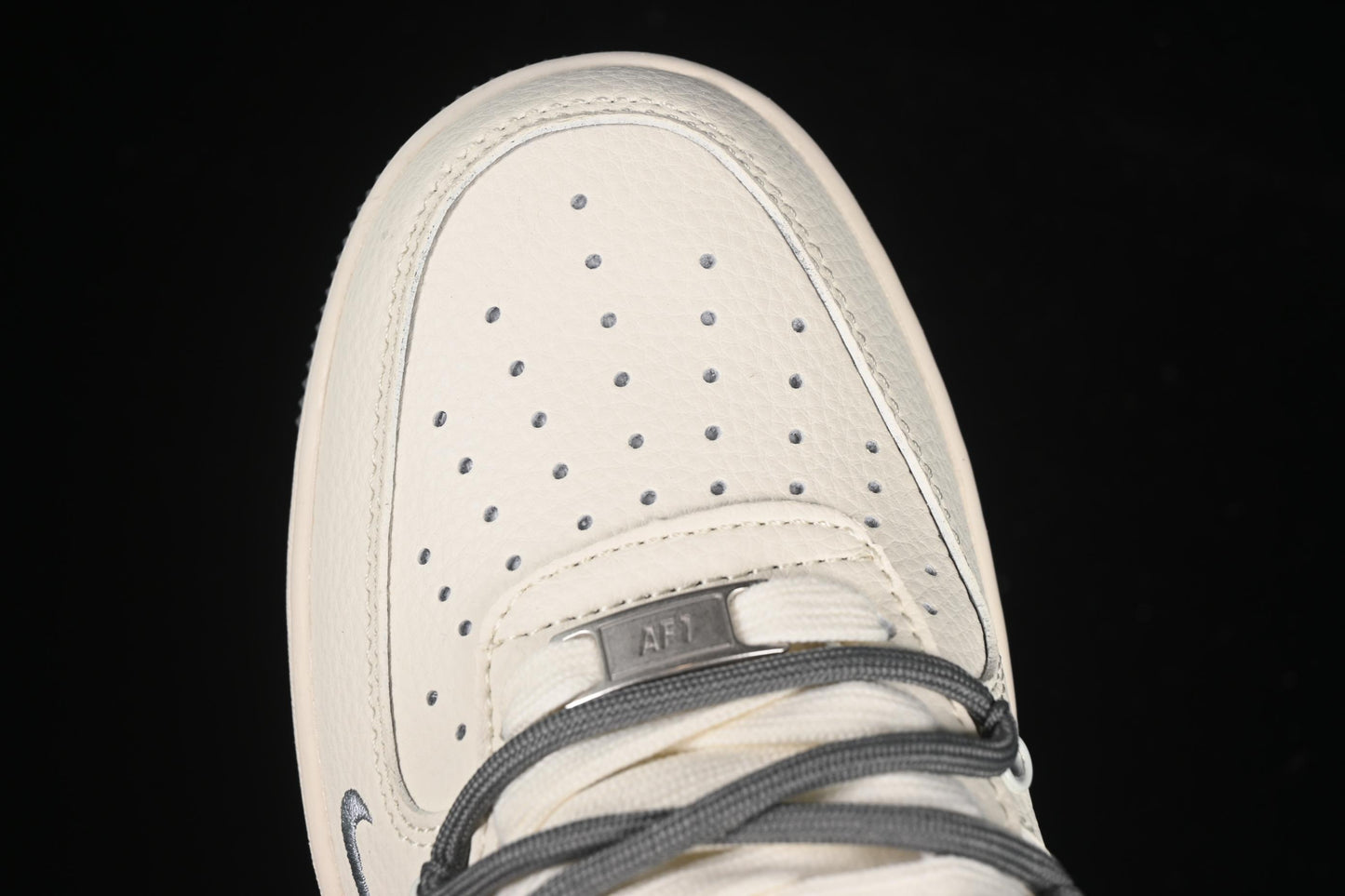 Nike Air Force 1 '07 Low Supreme Collaboration Dual-Tone Gray Lace-Up Casual Sneakers - DM6868-071