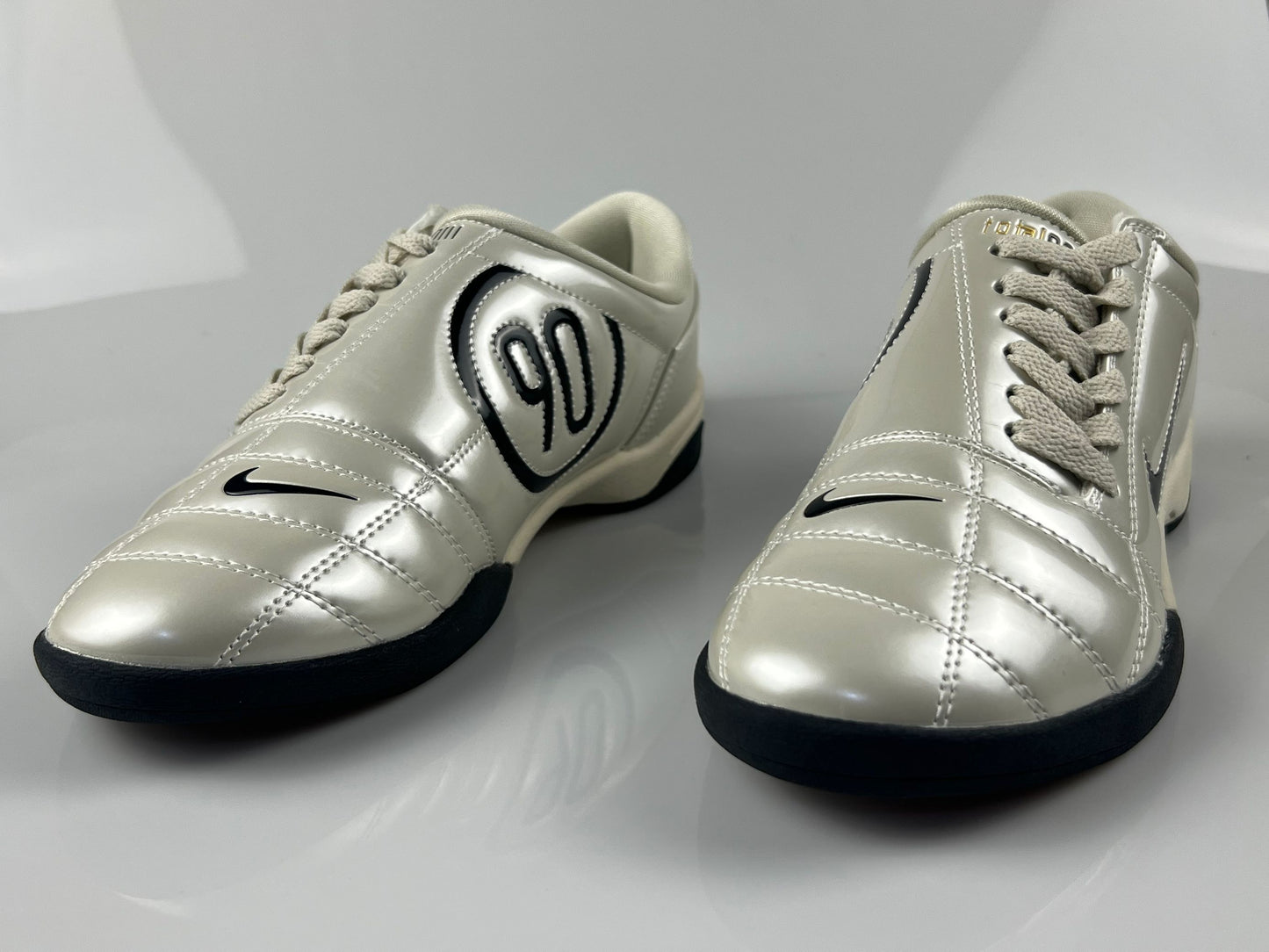 NIKE T90 IC