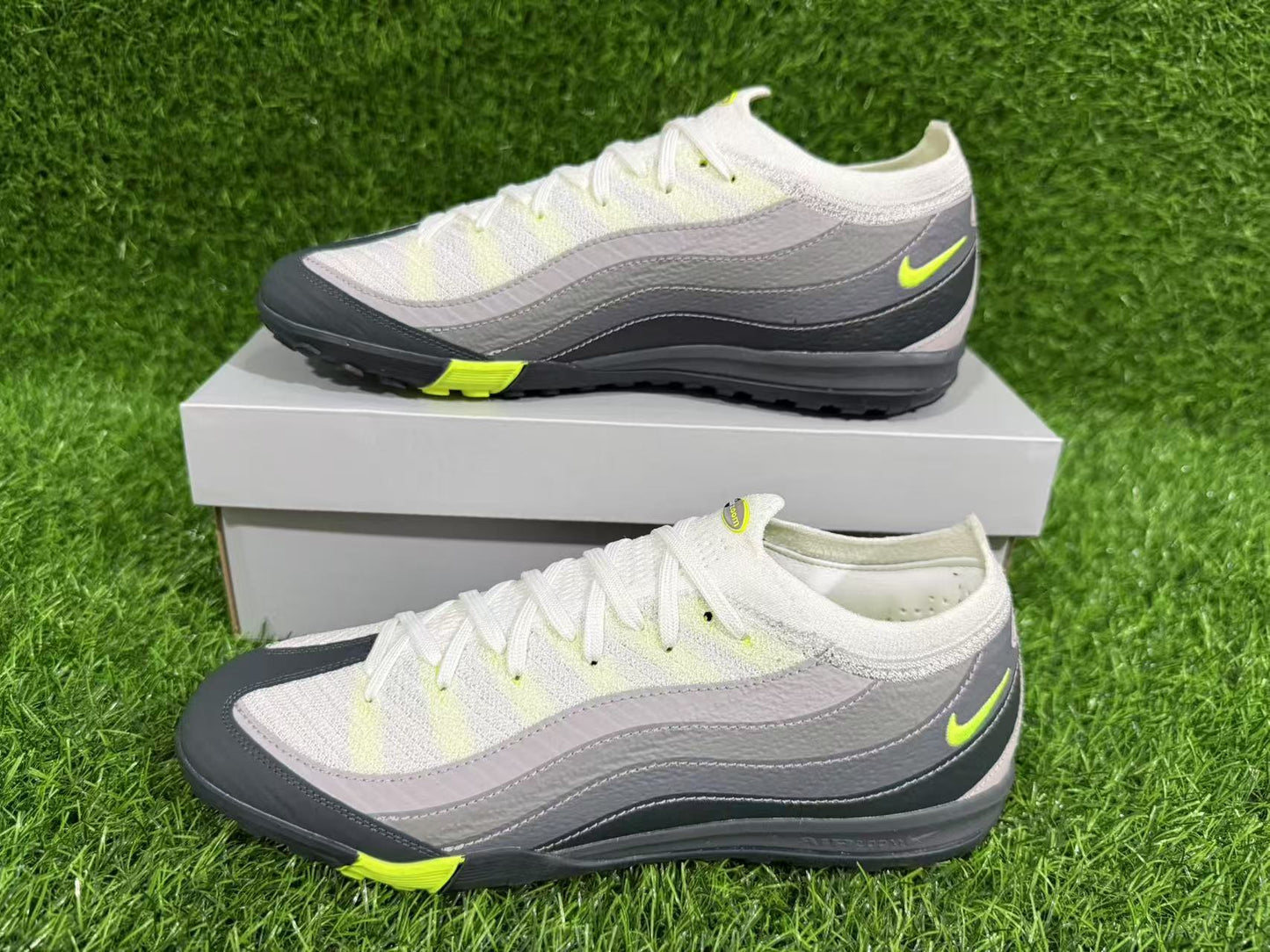 Nike Air Zoom Mercurial Vapor XV Elite