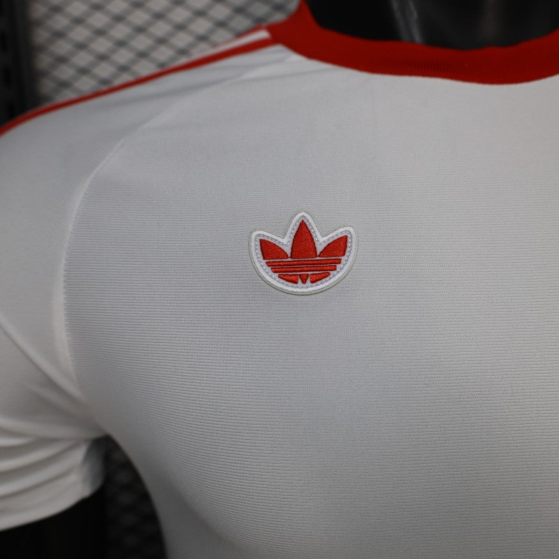Player Version 26/27 Liverpool White Terrace Icons Jersey