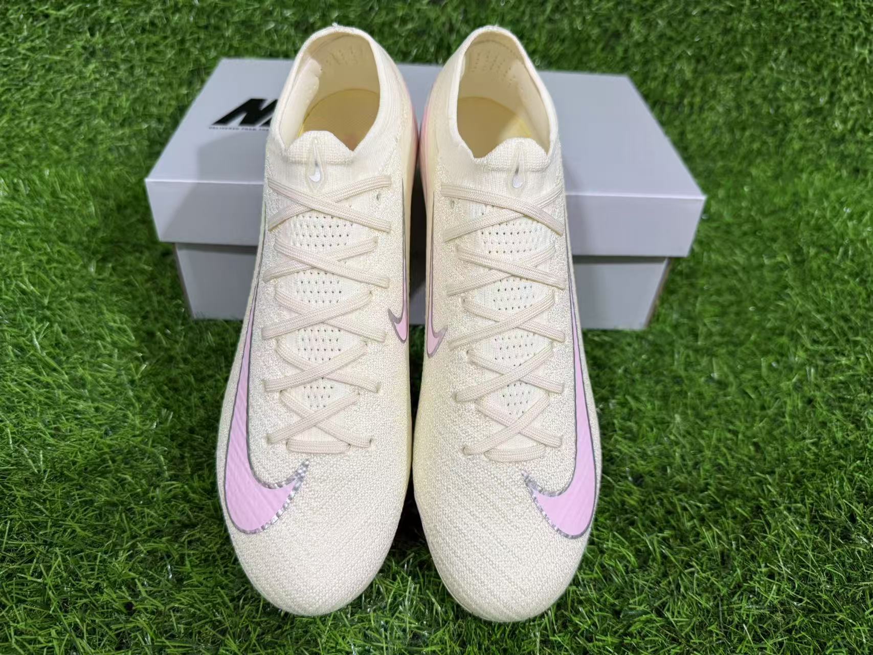Nike Air Zoom Mercurial Vapor XV Elite