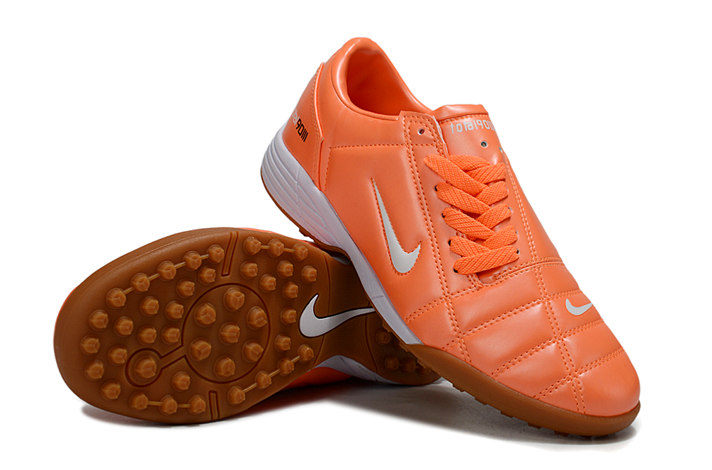 NIKE T90 TF
