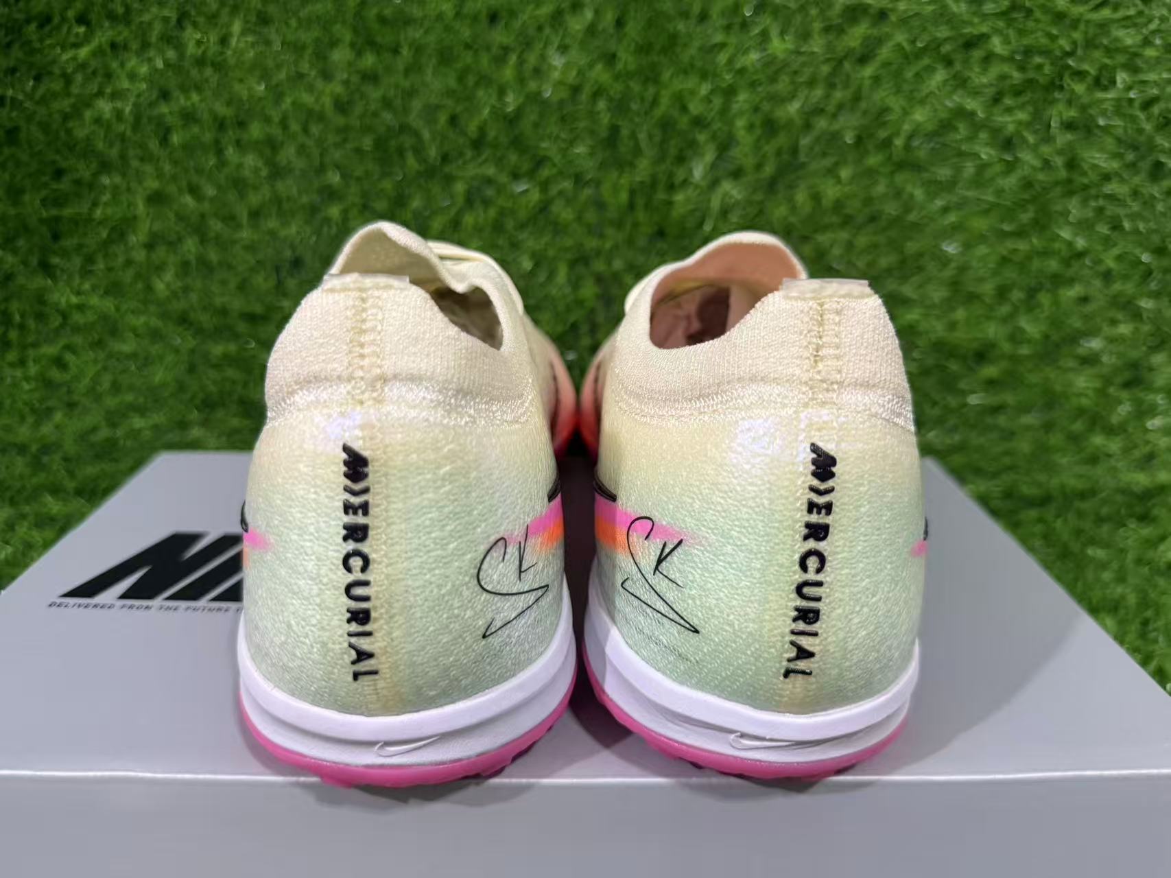 Nike Air Zoom Mercurial Vapor XV Elite