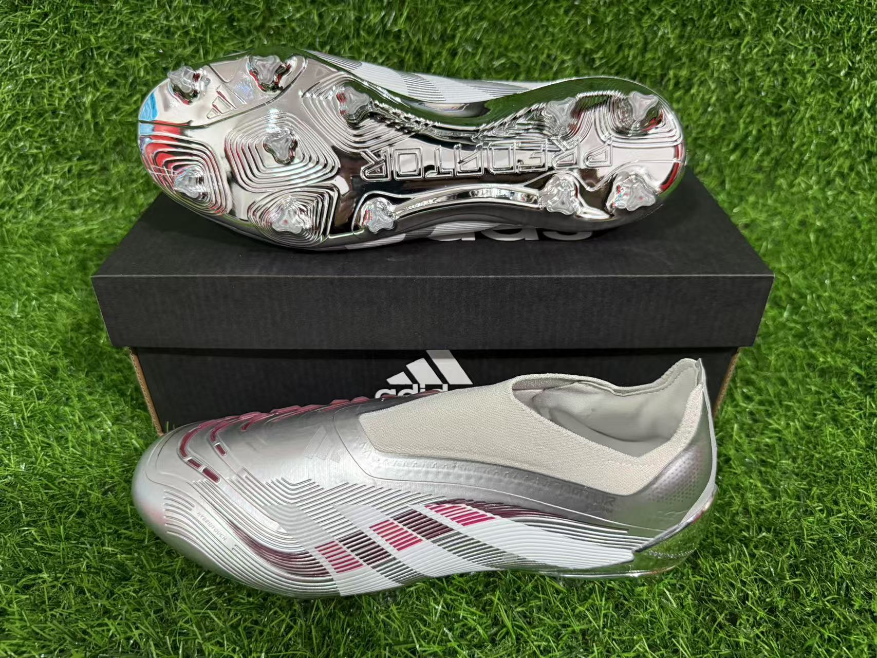 PREDATOR ACCURACY+ FG BOOTS