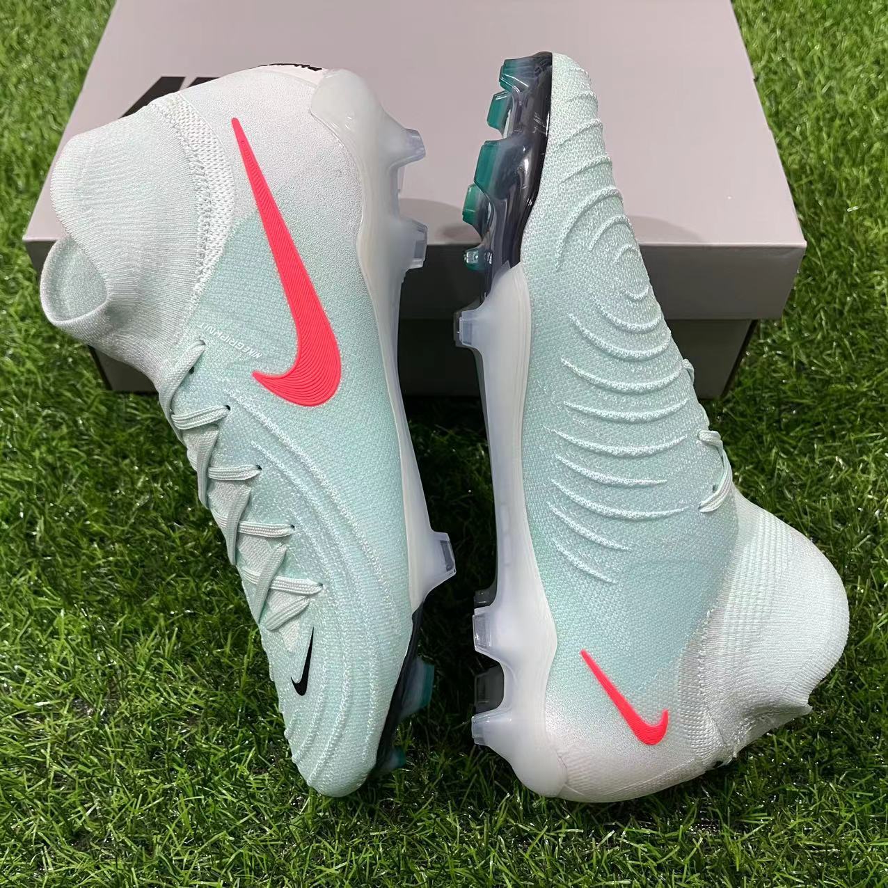 NIKE PHANTOM LUNA ELITE FG