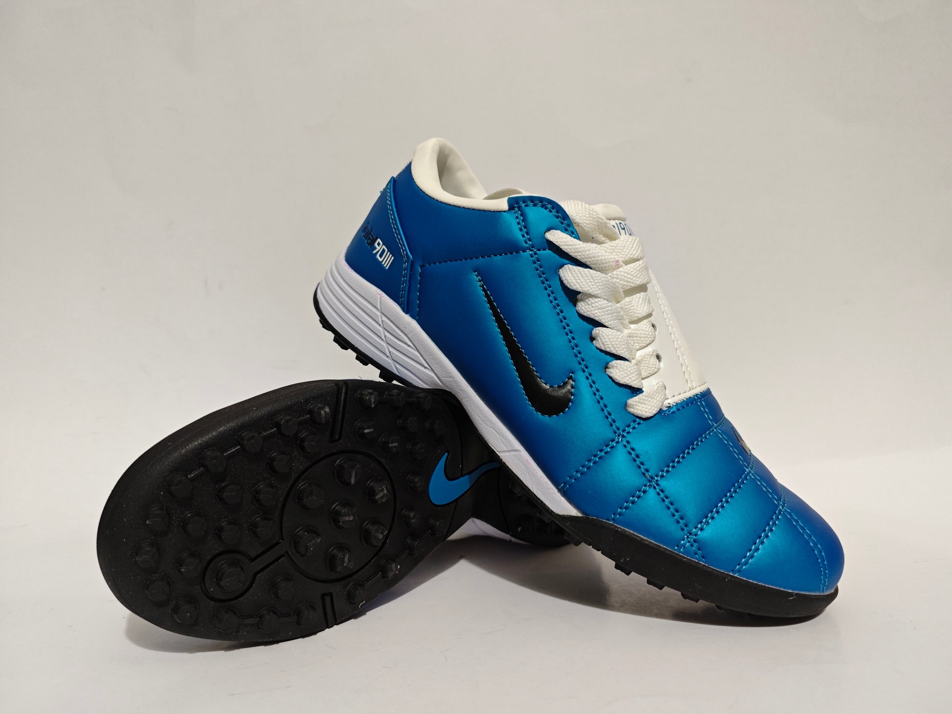 NIKE T90 TF