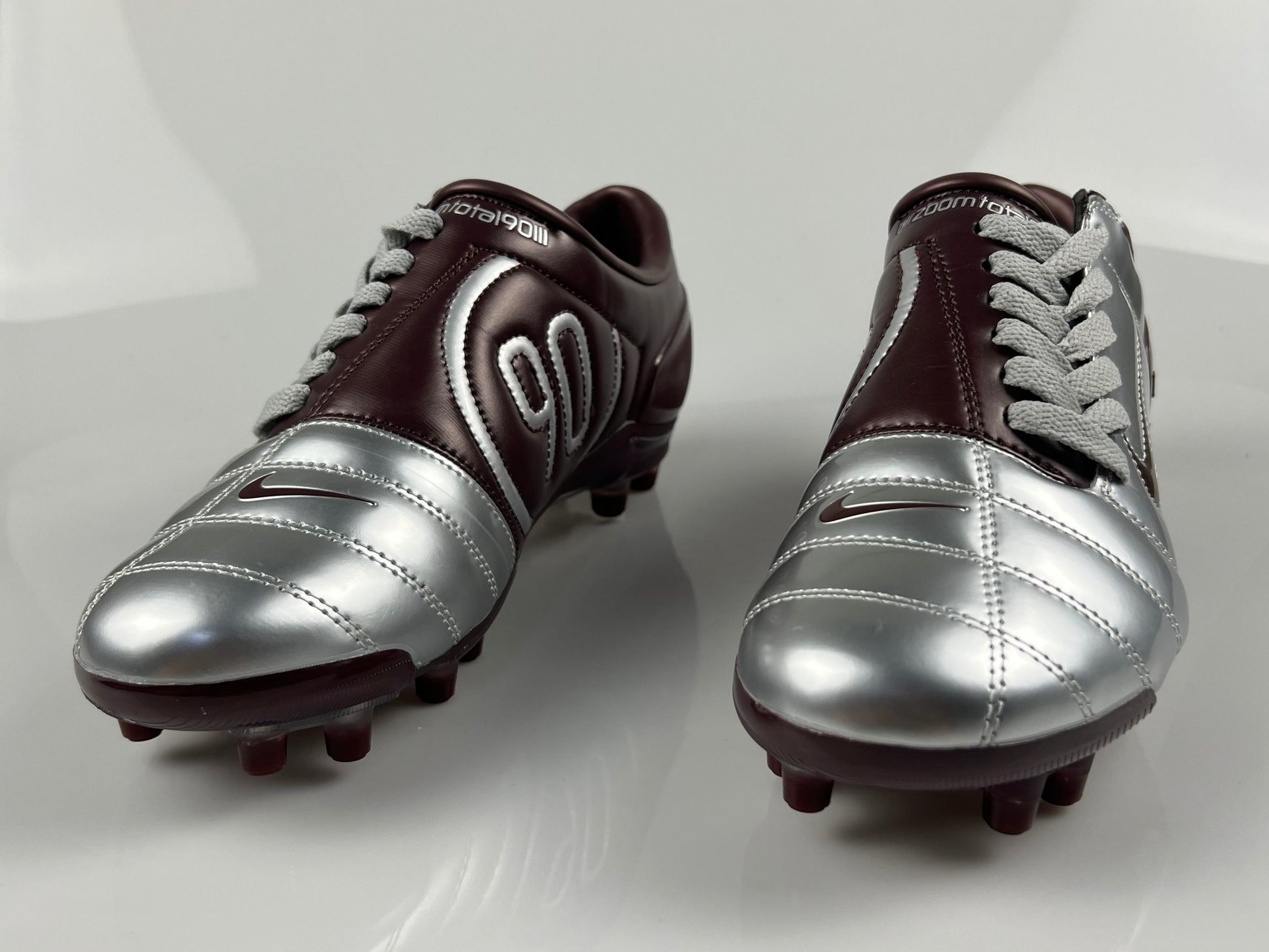 NIKE T90