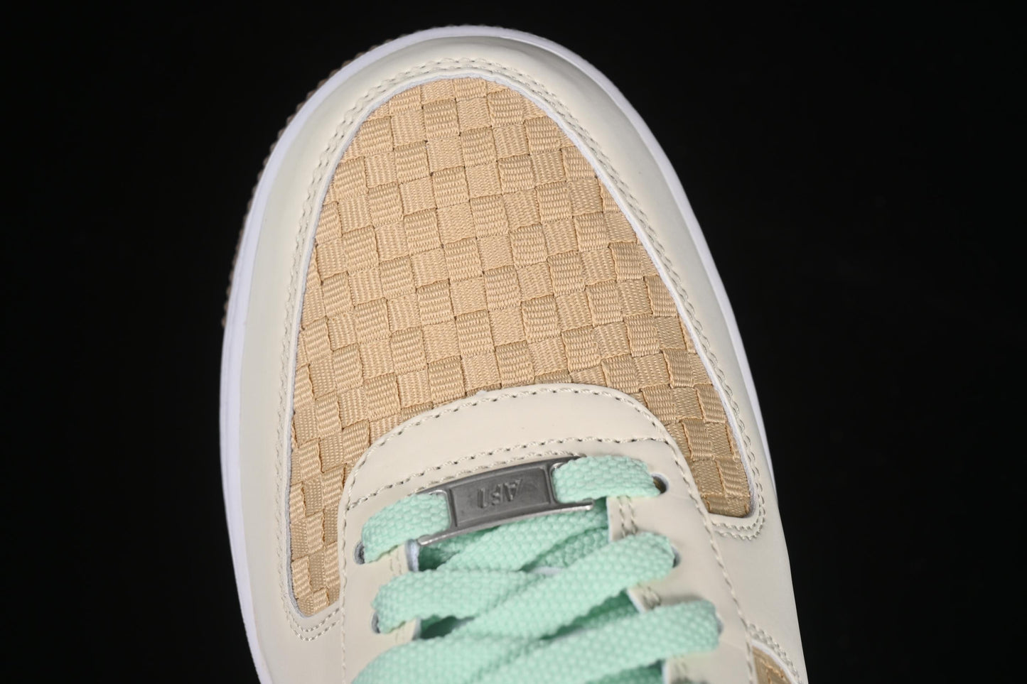 Nike Air Force 1'07 Low Casual Sneakers with Full-Length Air Cushion - IB5722-100