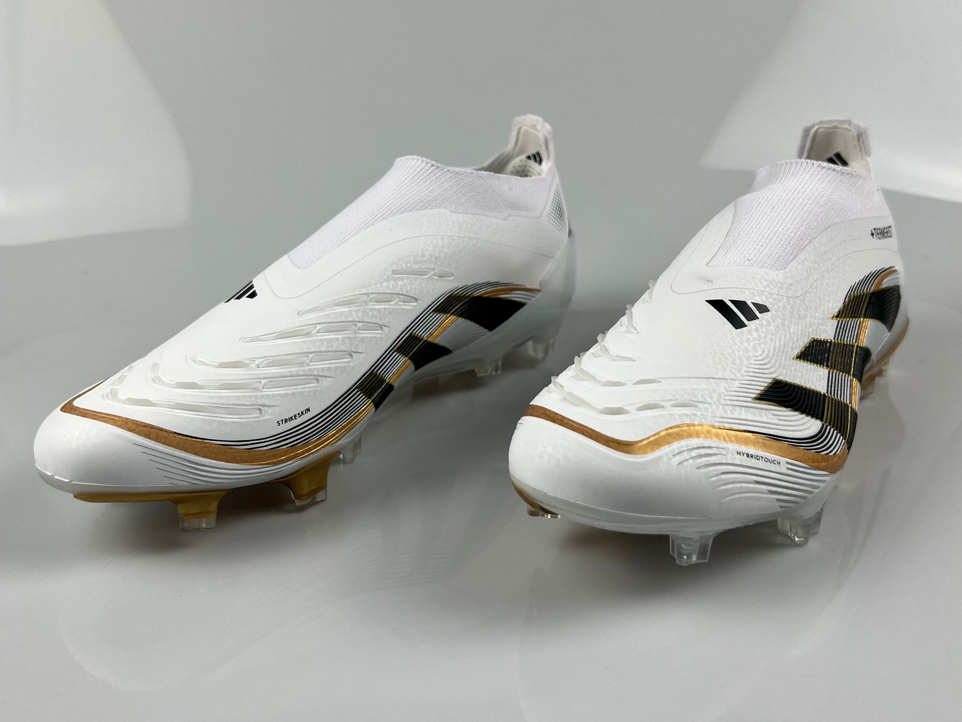 PREDATOR ACCURACY+ FG BOOTS