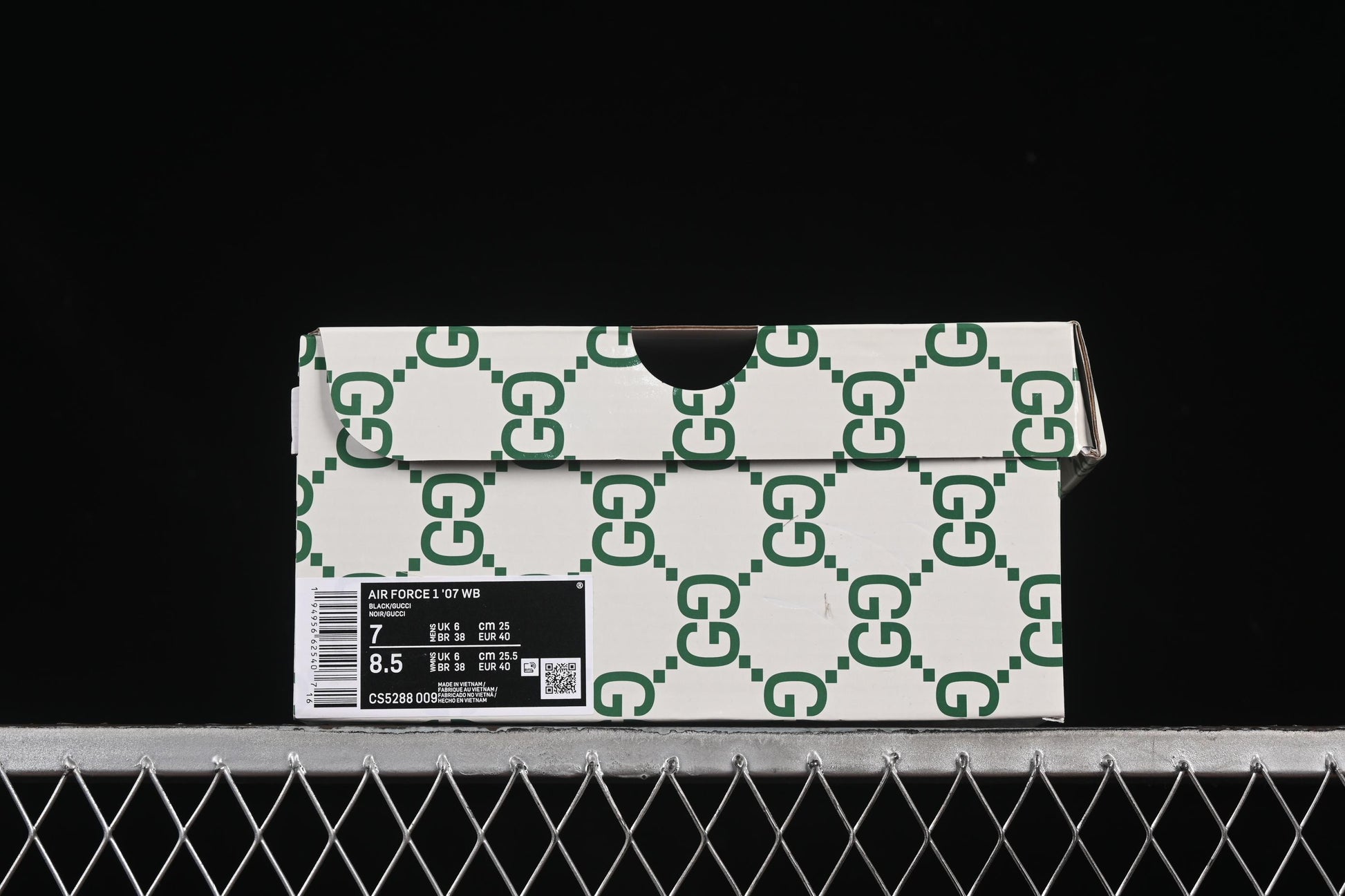 Nike Air Force 1'07 Low Gucci Collaboration Dual-Tone Mini Swoosh Casual Sneakers - CS5288-009