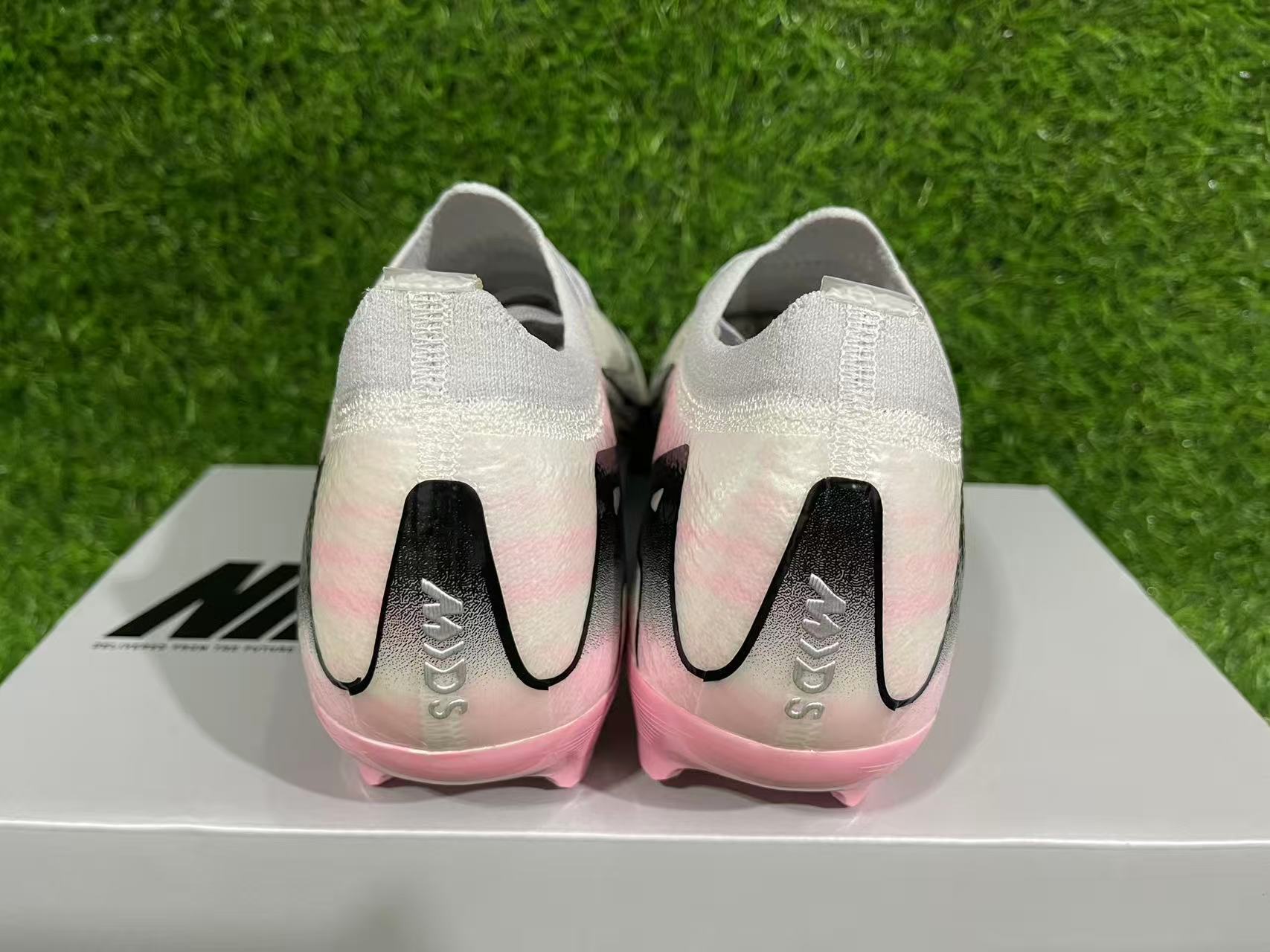 Nike Air Zoom Mercurial Vapor XV Elite
