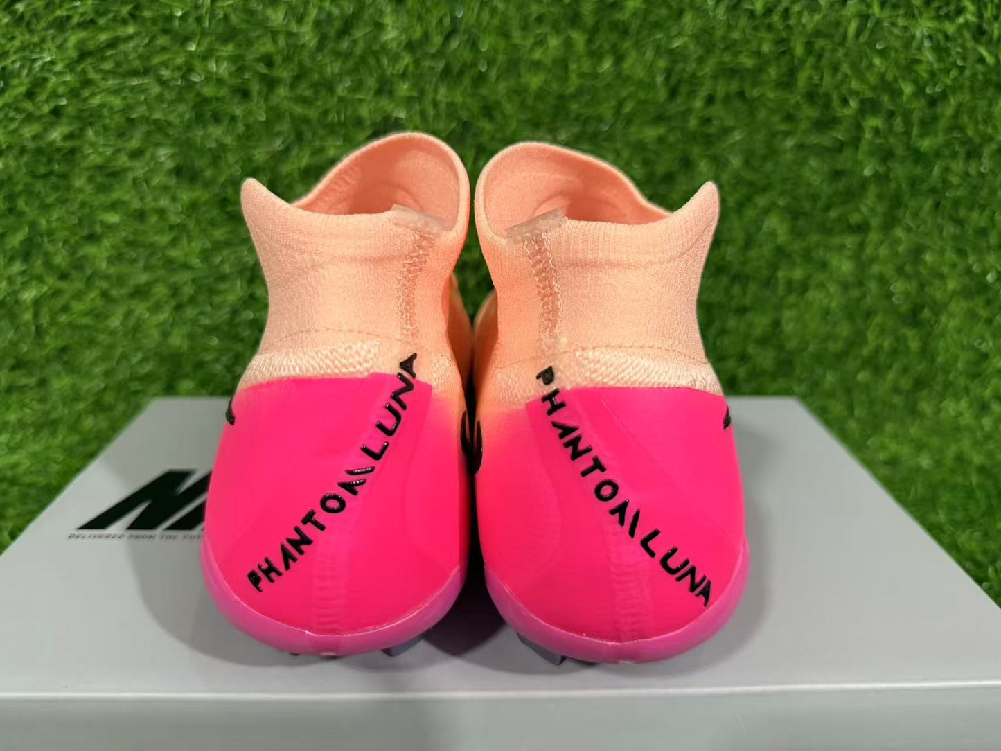 NIKE PHANTOM LUNA ELITE FG